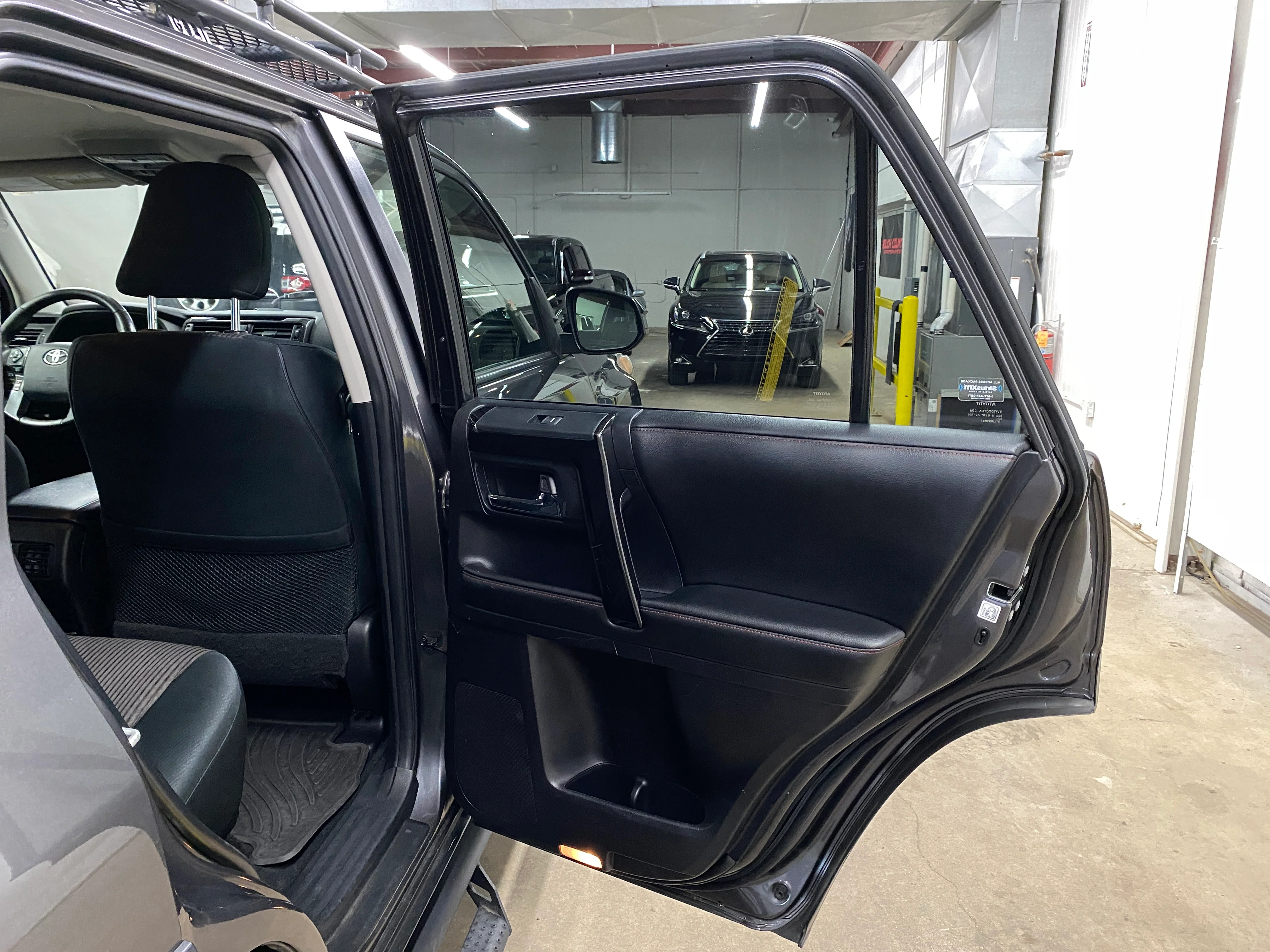2015 Toyota 4Runner Trail 4.0L 4WD - Image 53