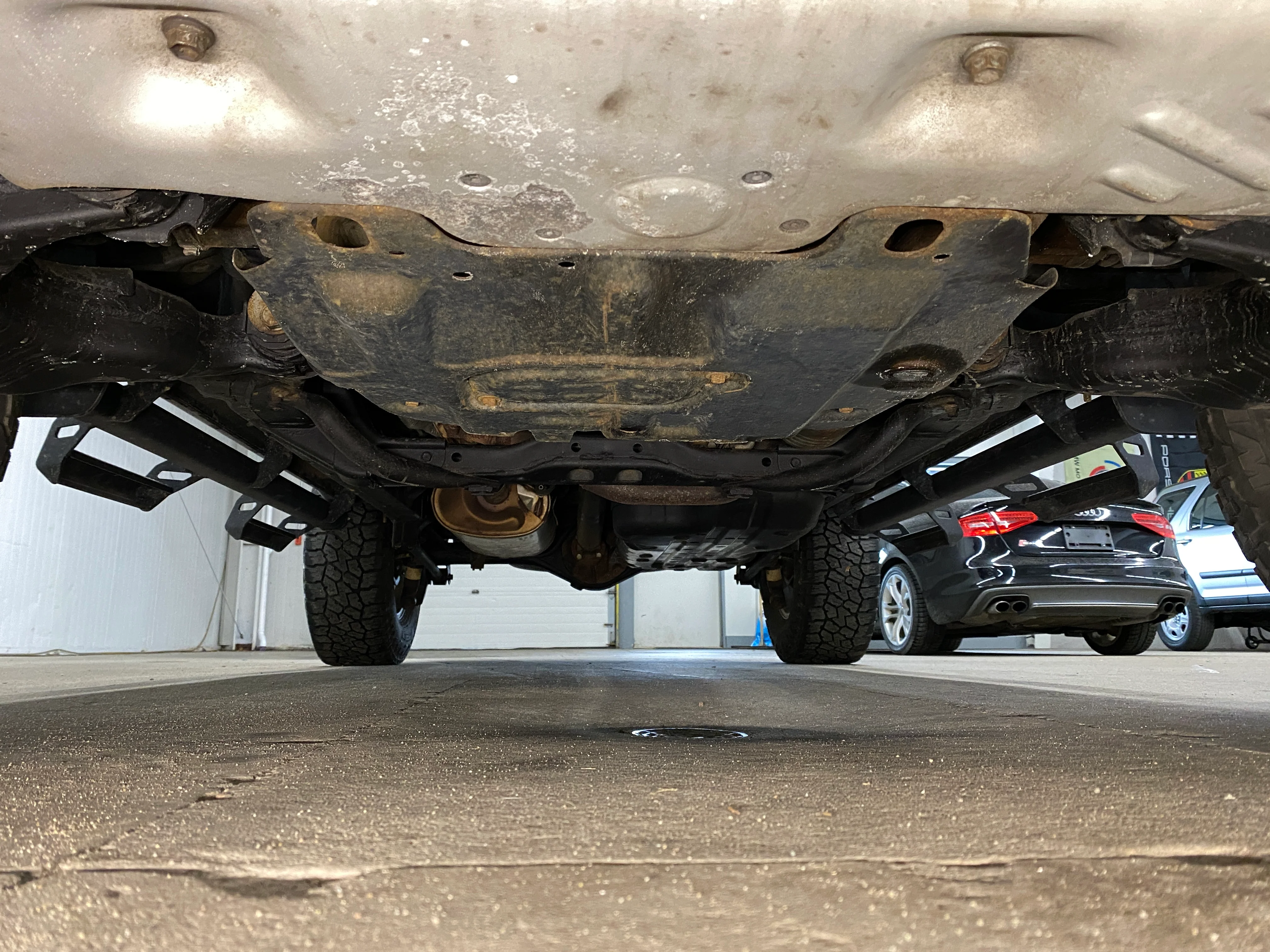 2015 Toyota 4Runner Trail 4.0L 4WD - Image 57