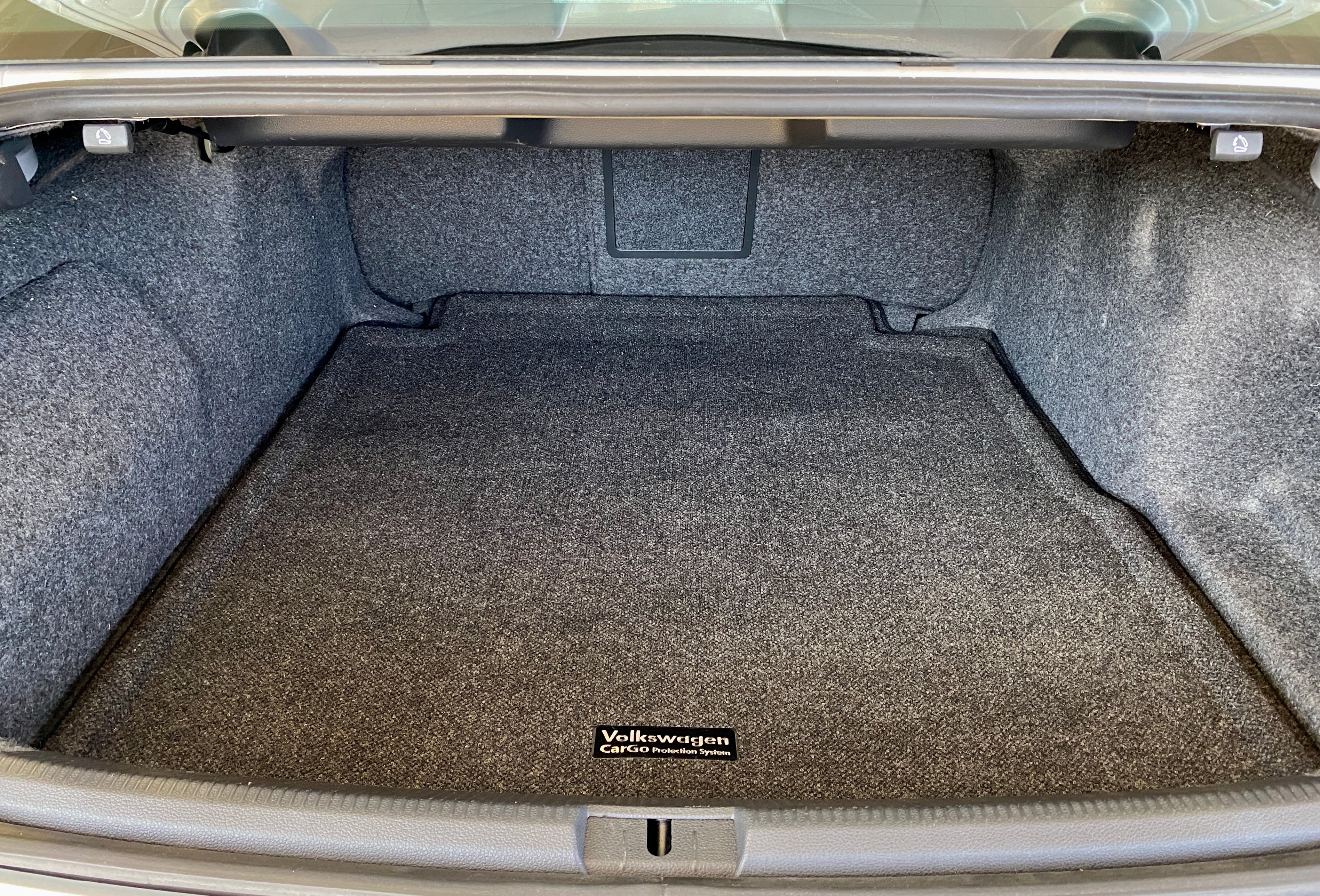 2015 Volkswagen Passat SEL Premium V6 - Image 13