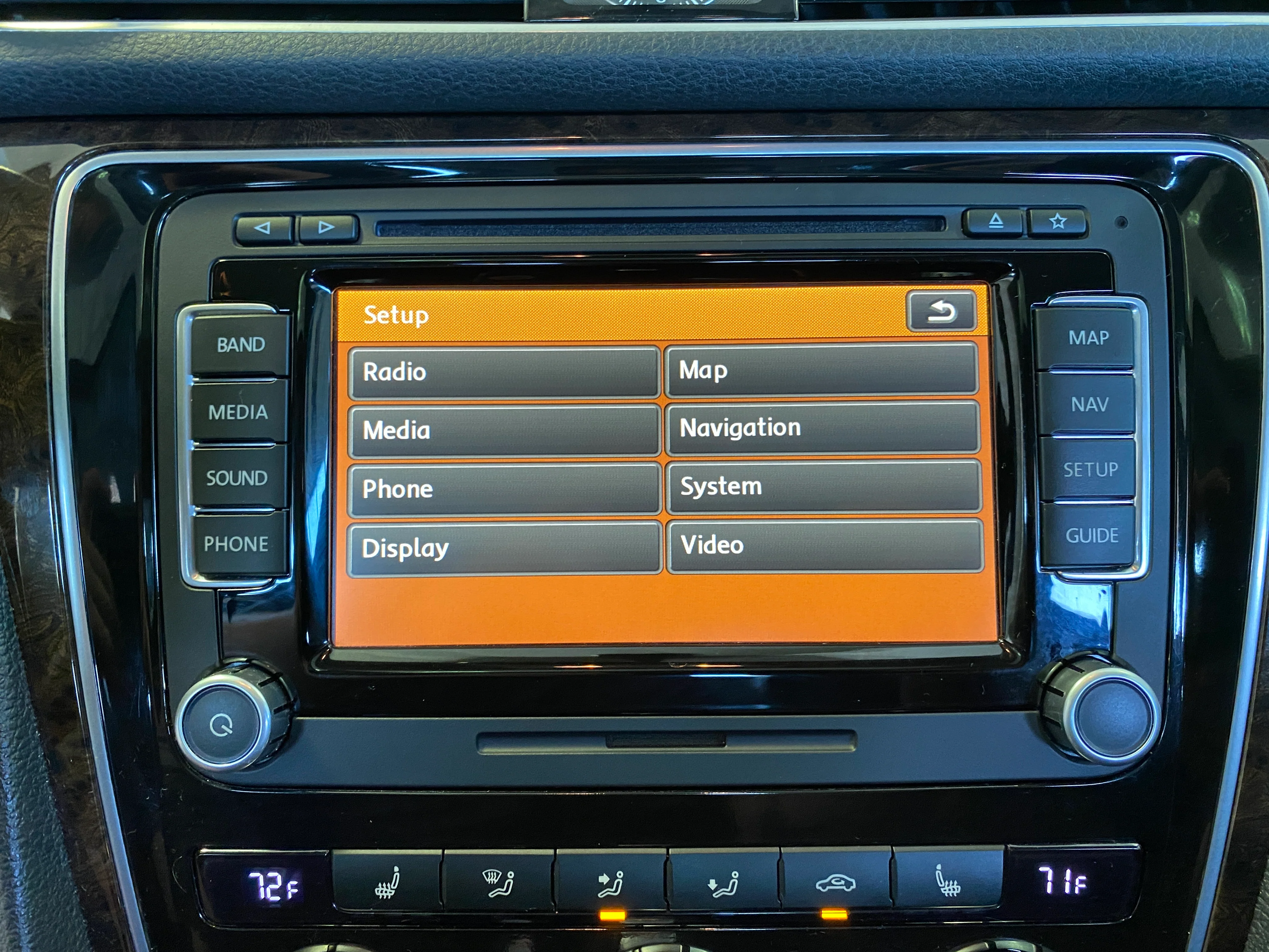 2015 Volkswagen Passat SEL Premium V6 - Image 24