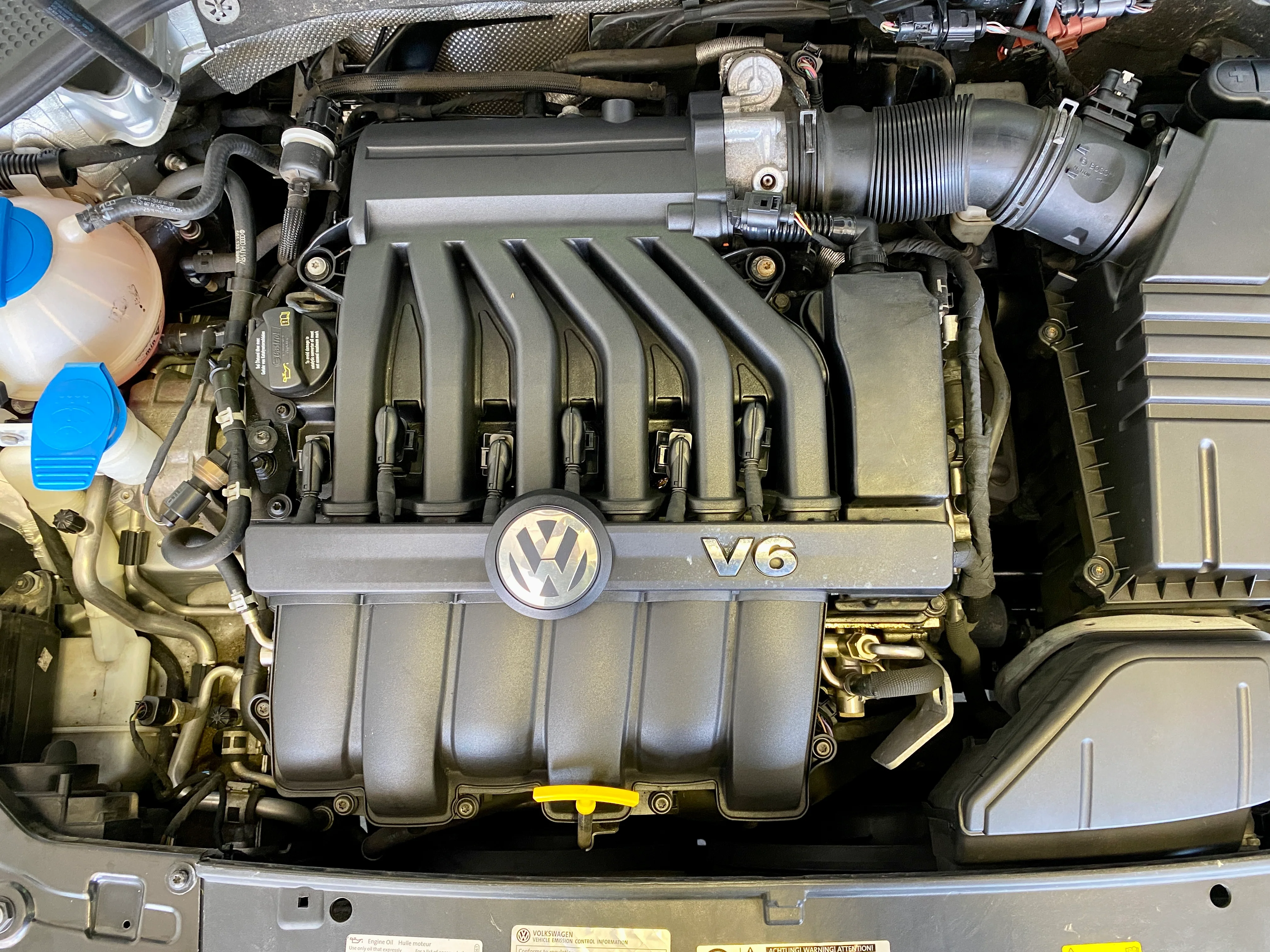 2015 Volkswagen Passat SEL Premium V6 - Image 8