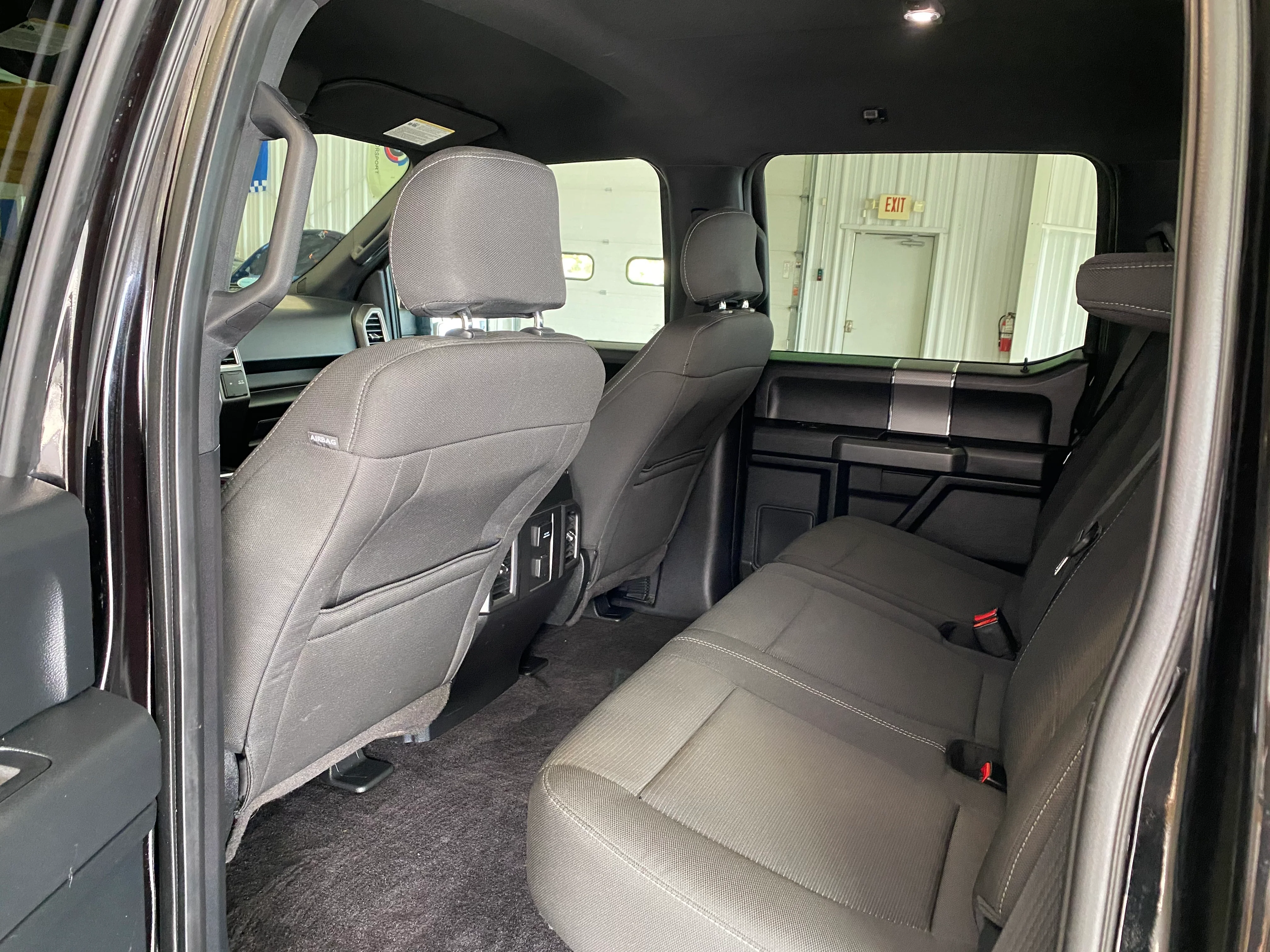 2016 Ford F-150 4WD SuperCrew XLT Sport - Image 10
