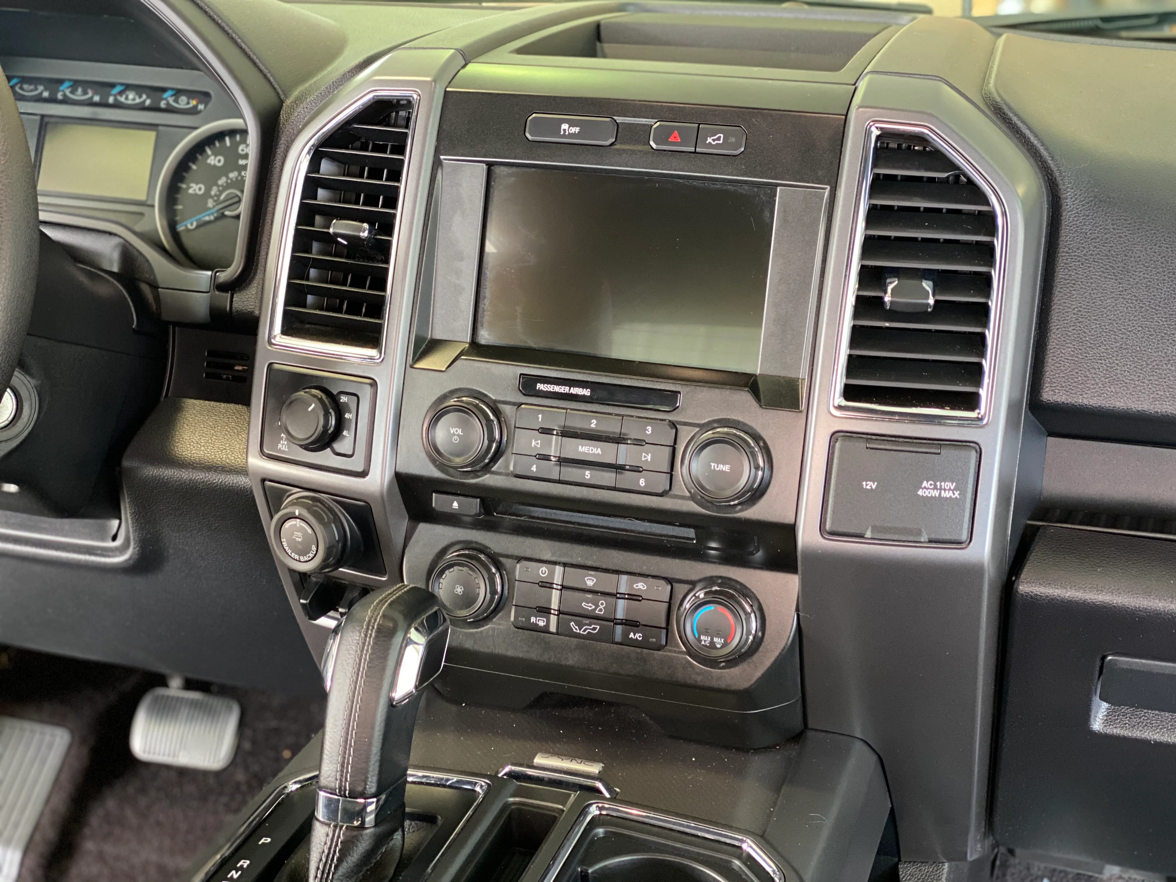 2016 Ford F-150 4WD SuperCrew XLT Sport - Image 16