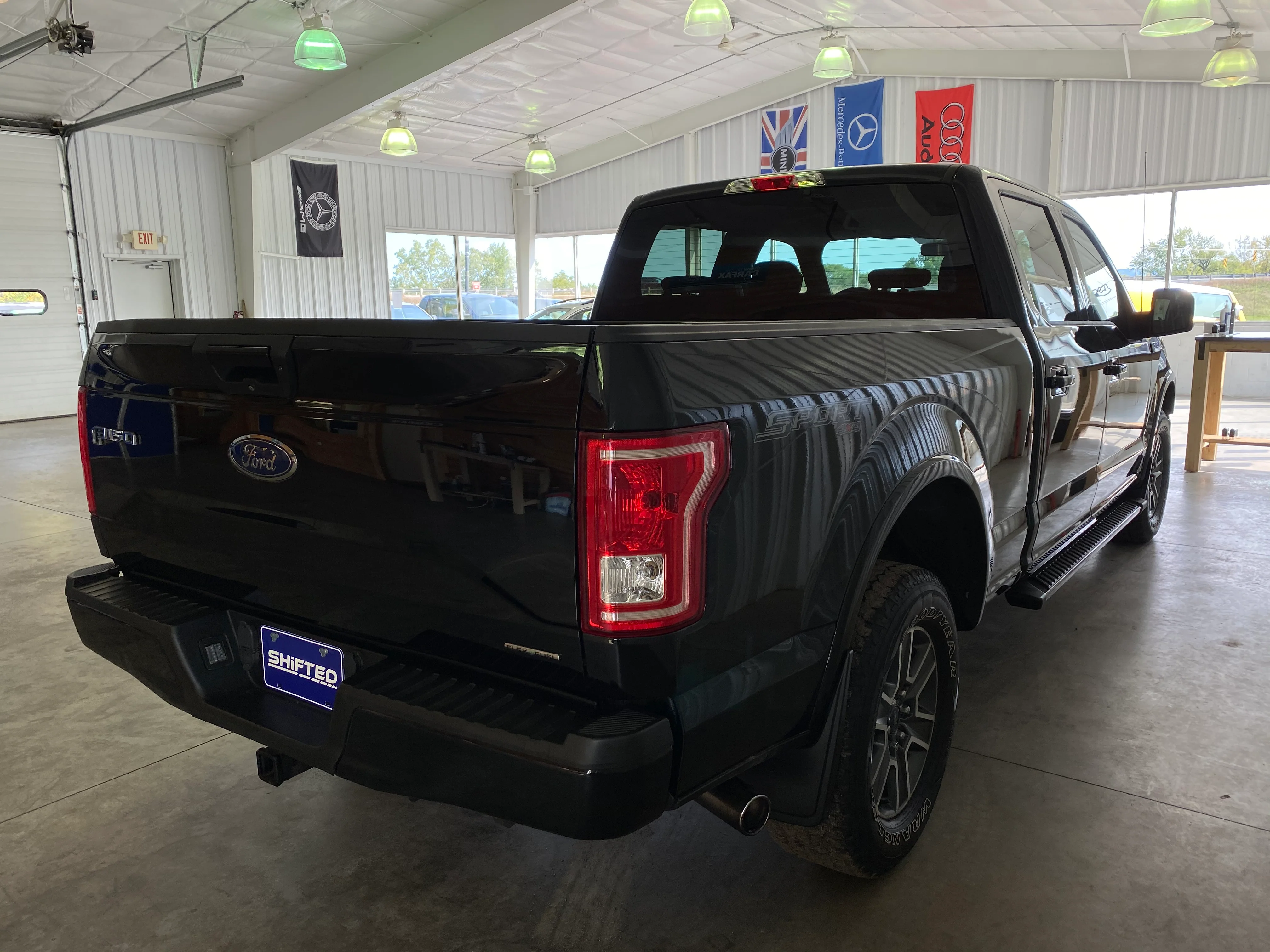 2016 Ford F-150 4WD SuperCrew XLT Sport - Image 5