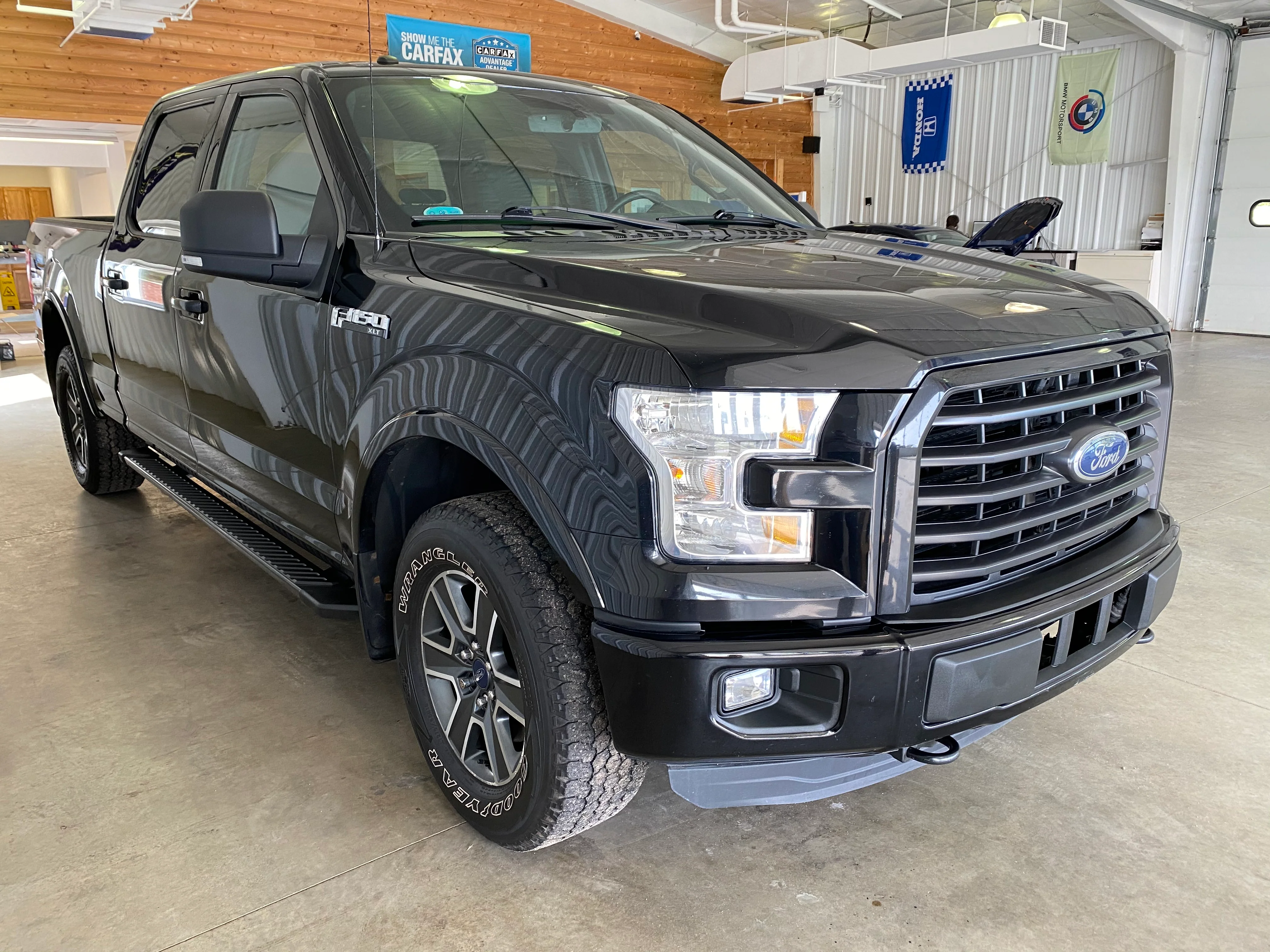 2016 Ford F-150 4WD SuperCrew XLT Sport - Image 6