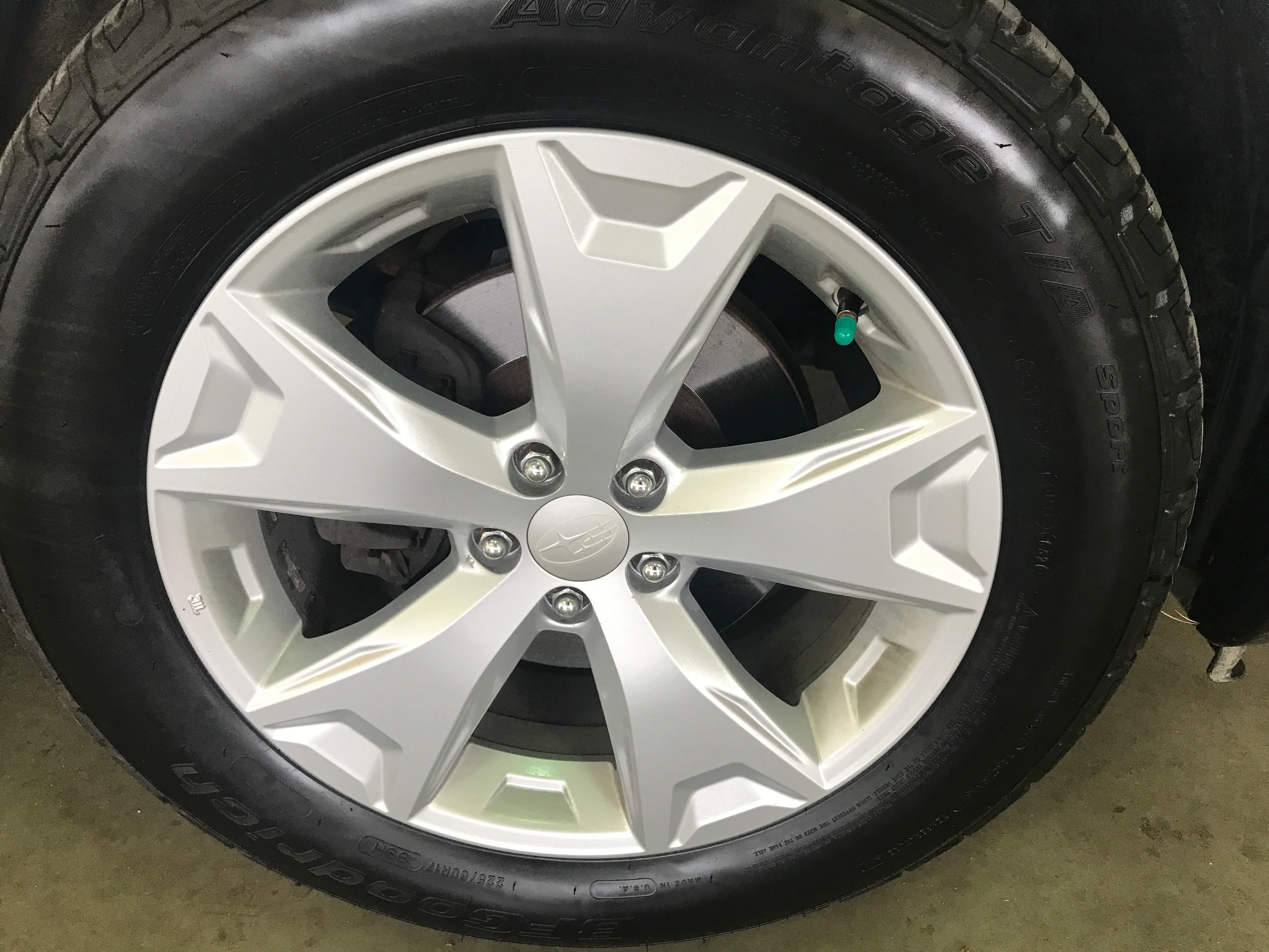 2016 Subaru Forester 2.5 Premium Manual - Image 12