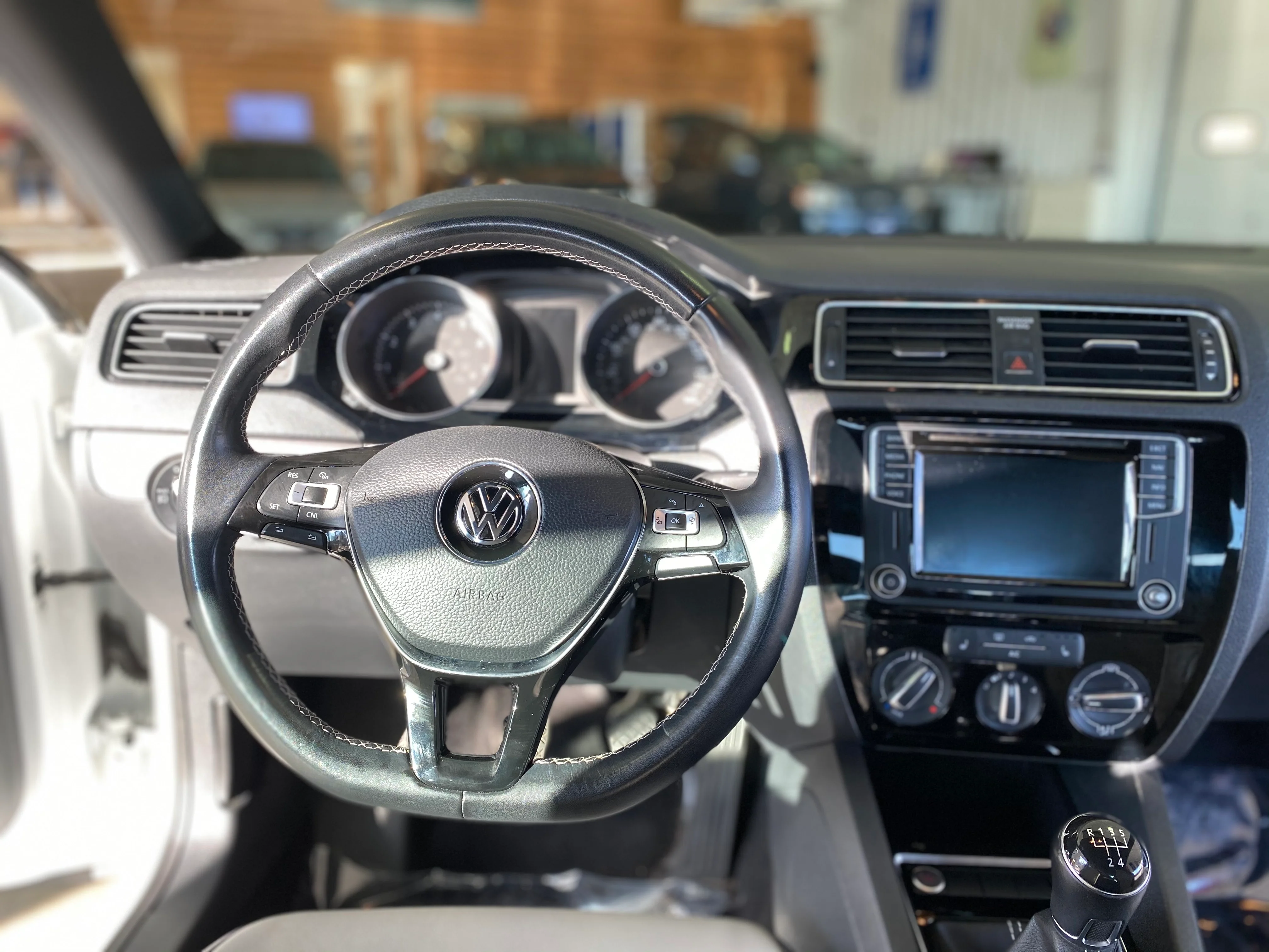 2016 Volkswagen Jetta 1.8T Sport Manual - Image 15