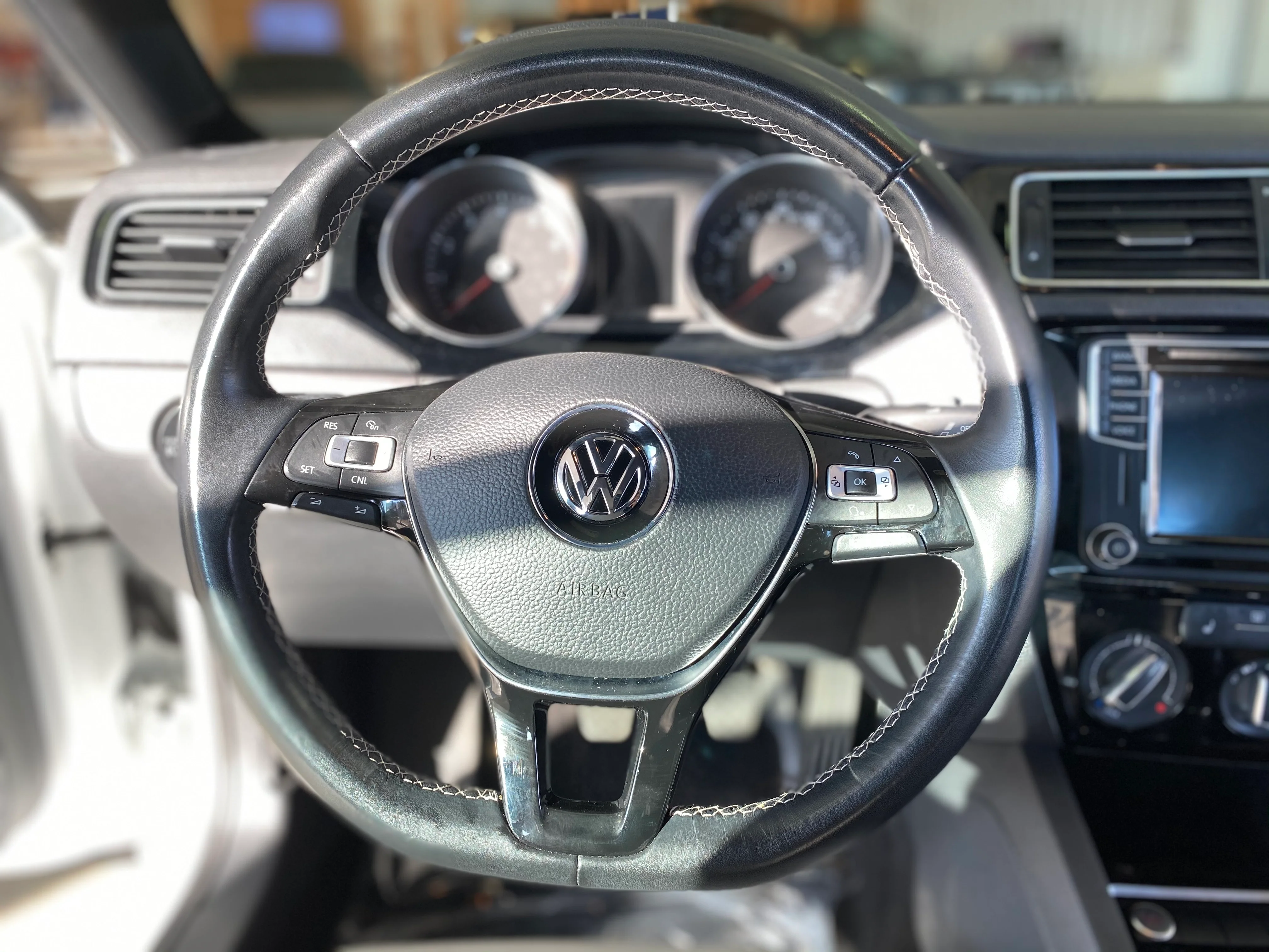2016 Volkswagen Jetta 1.8T Sport Manual - Image 17
