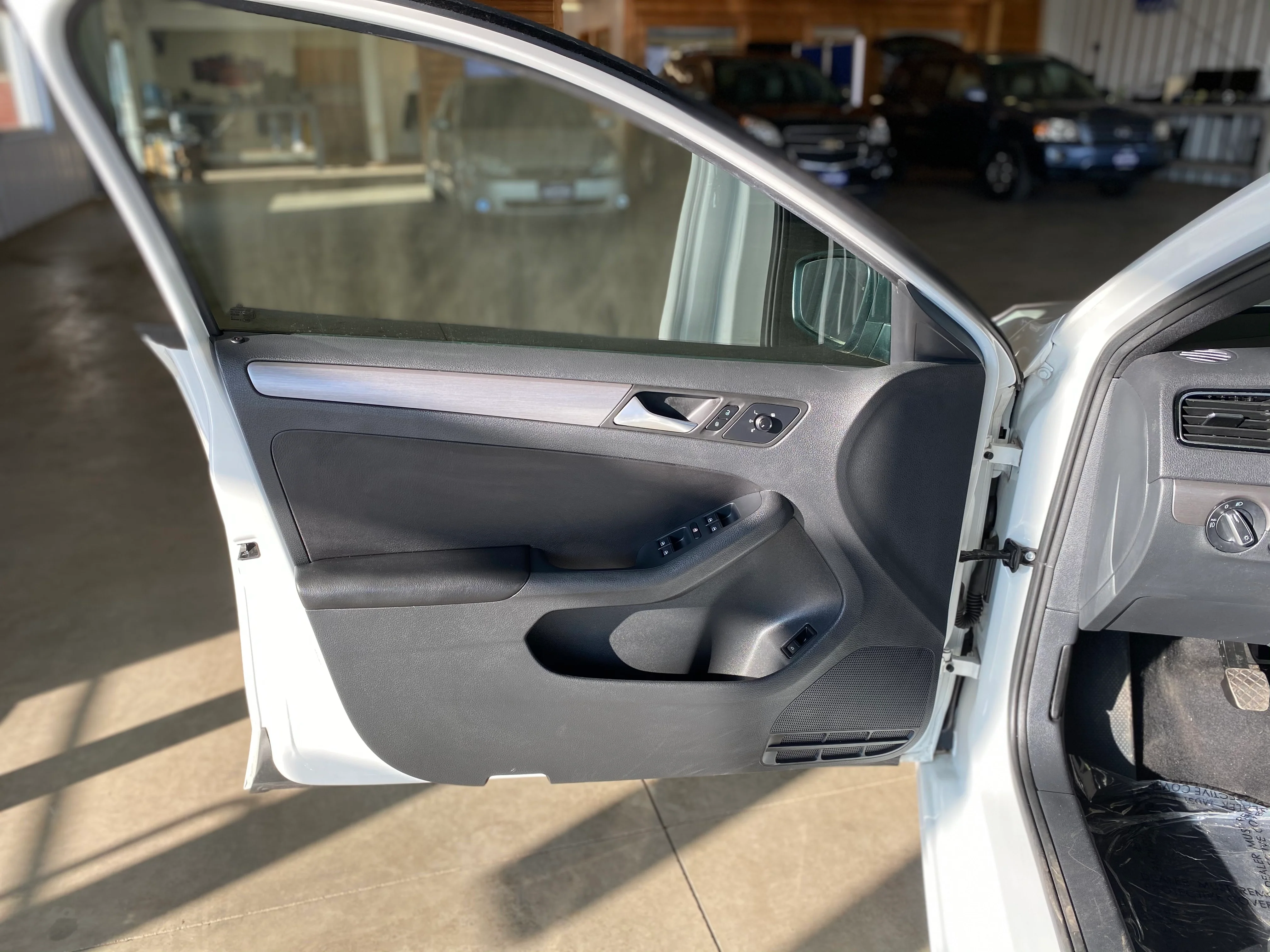 2016 Volkswagen Jetta 1.8T Sport Manual - Image 27