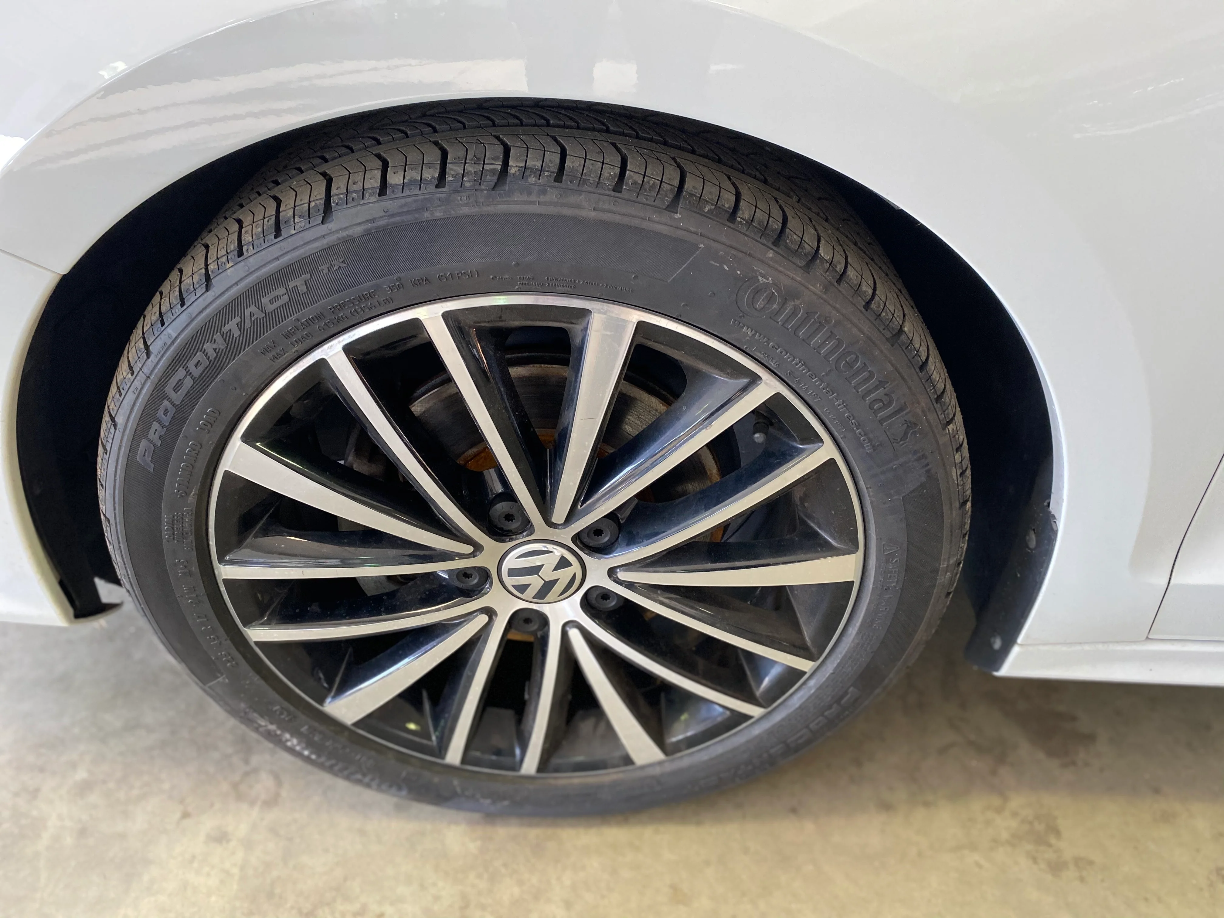2016 Volkswagen Jetta 1.8T Sport Manual - Image 8