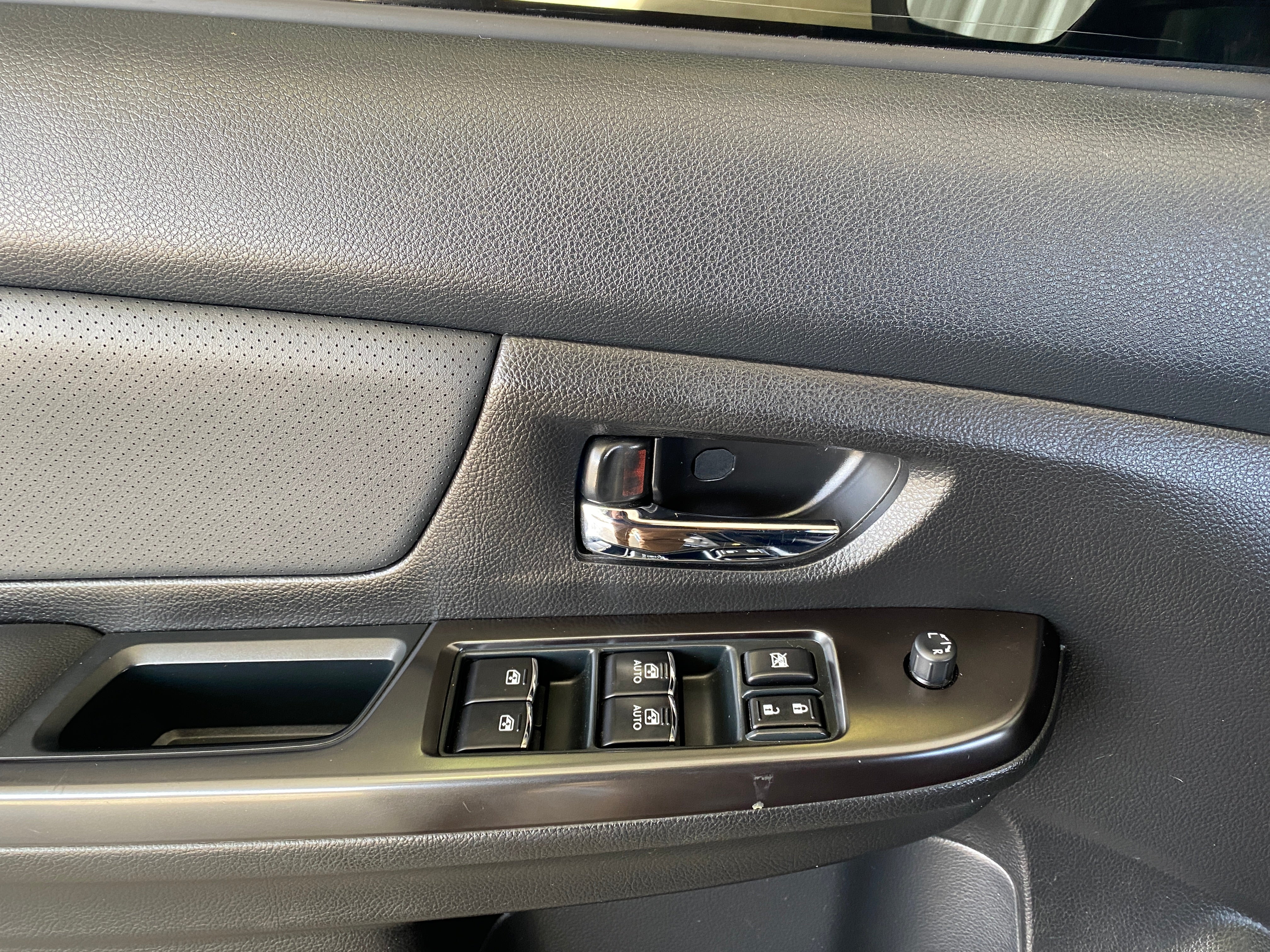 2017 Subaru WRX Limited Manual - Image 22