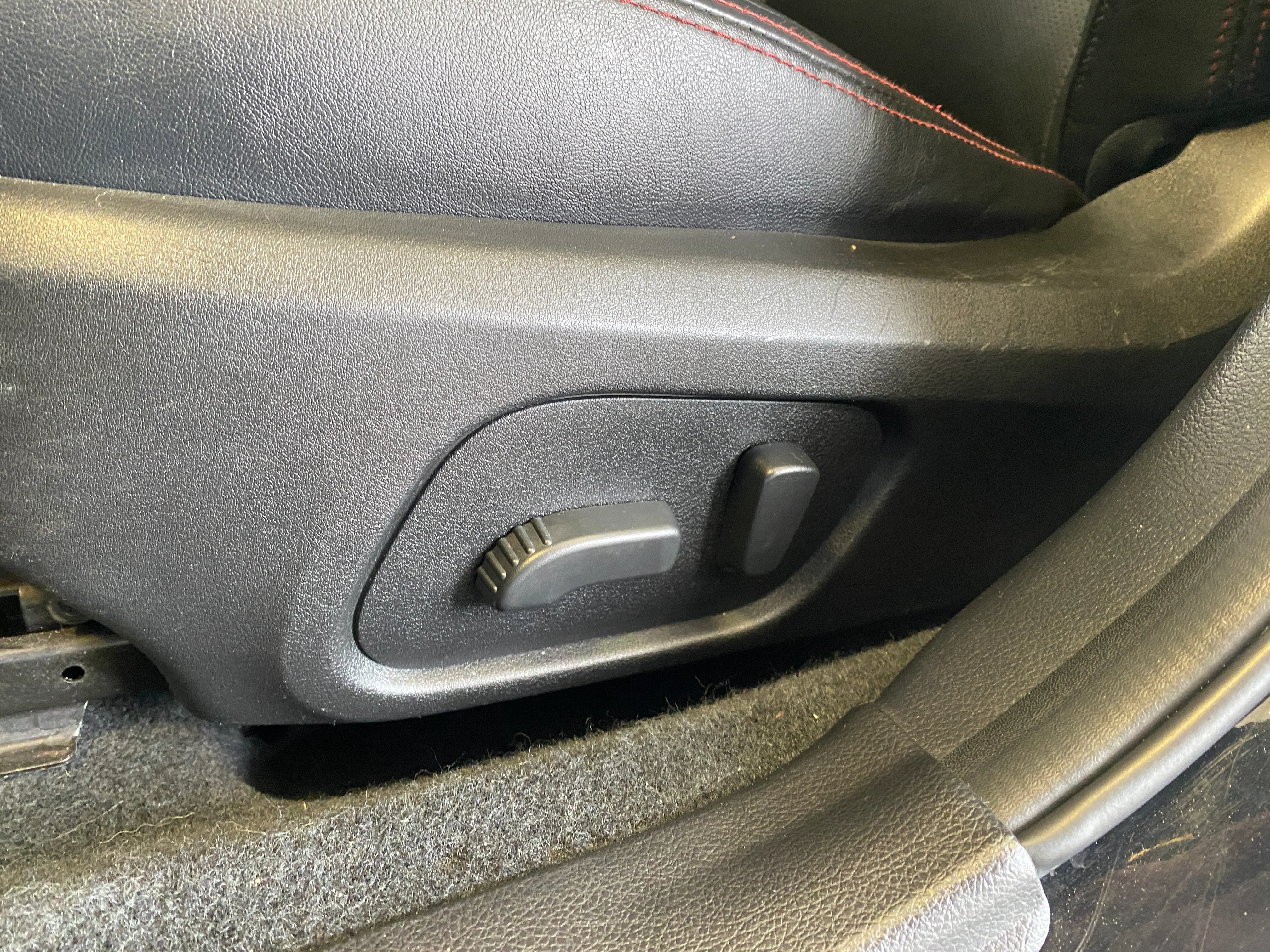 2017 Subaru WRX Limited Manual - Image 24