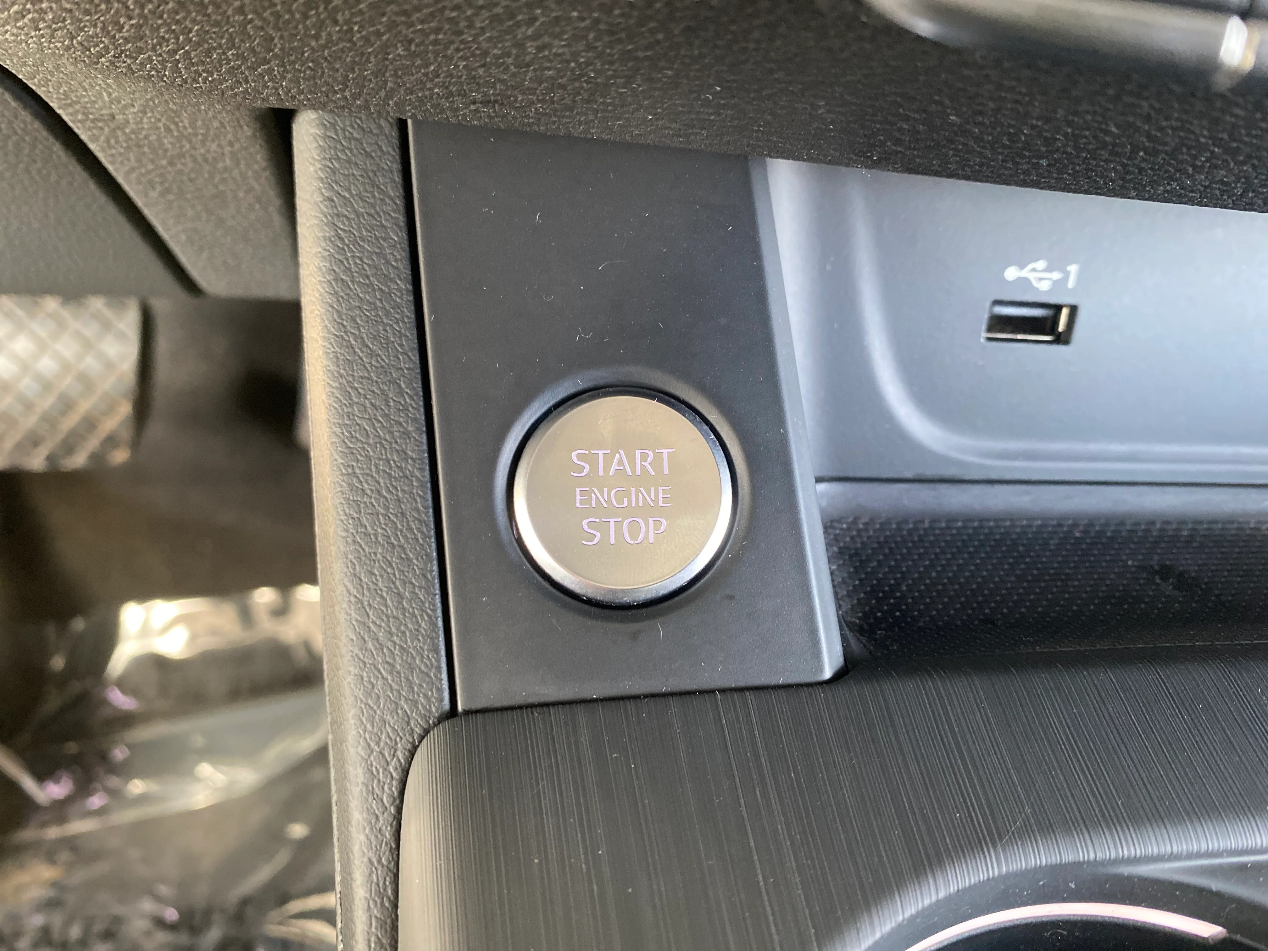 2018 Audi A4 Quattro Premium+ - Image 23