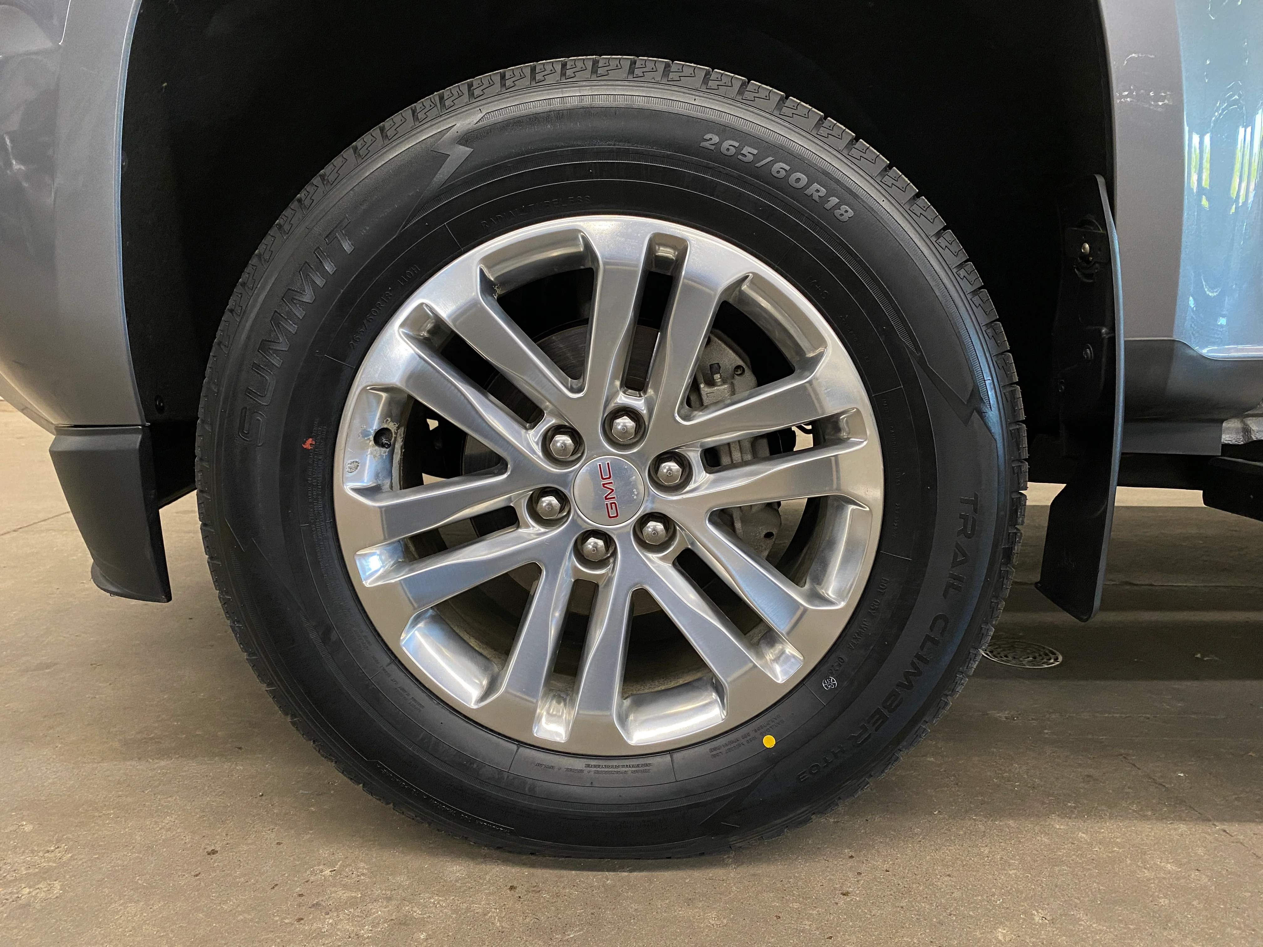 2018 GMC Canyon Crew Cab SLT 4WD - Image 32