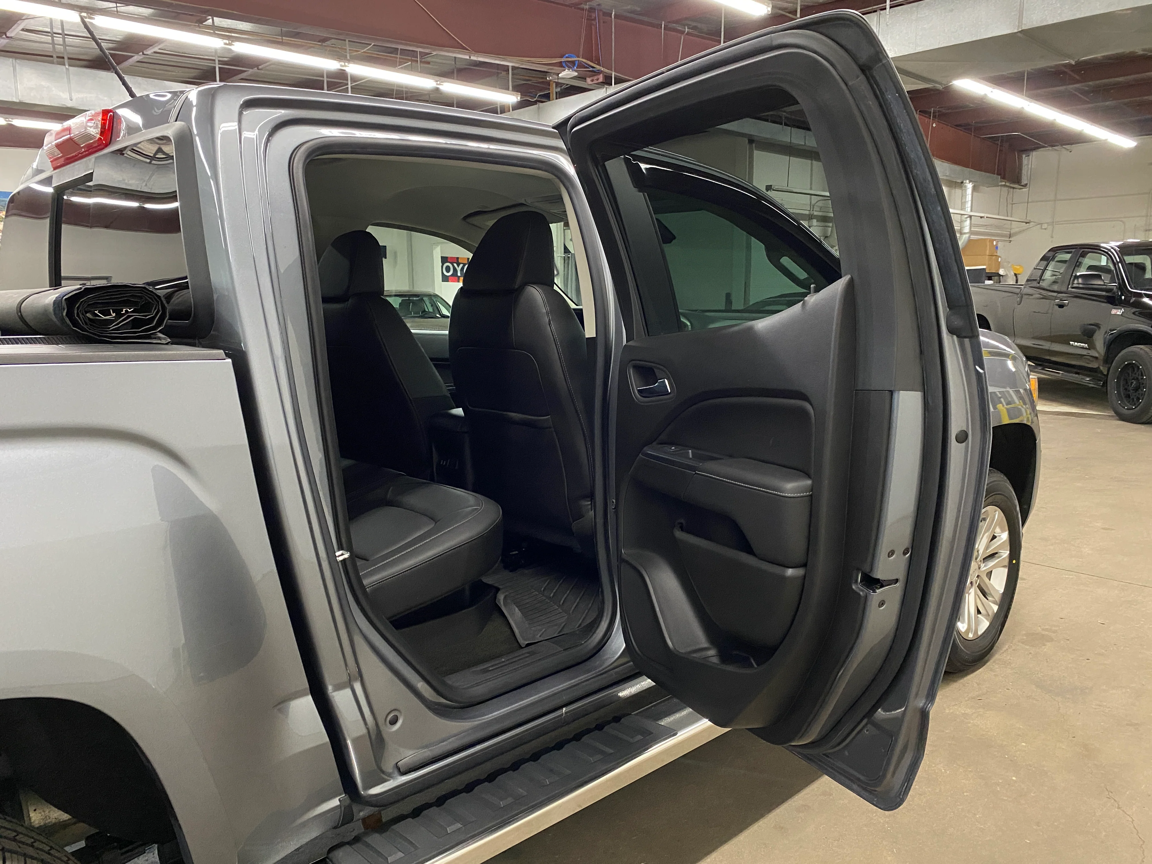 2018 GMC Canyon Crew Cab SLT 4WD - Image 54