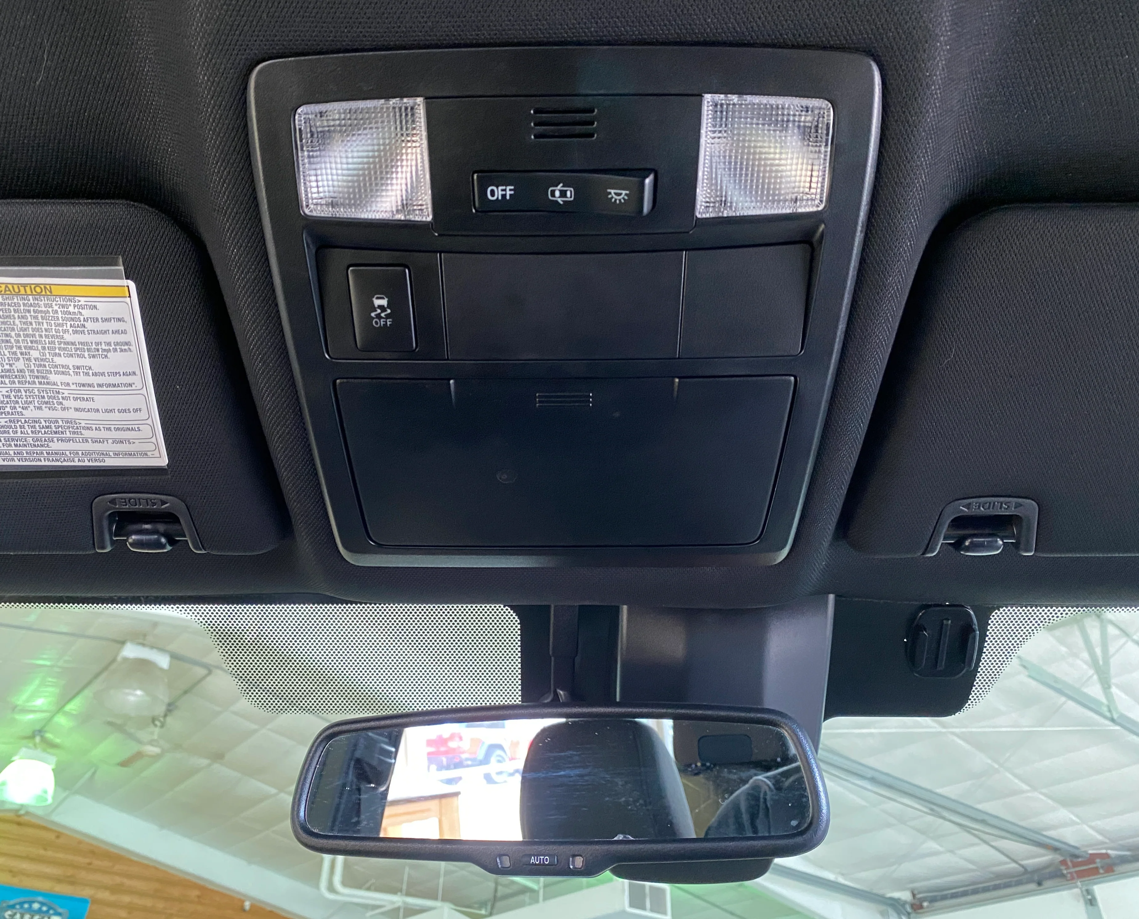 2018 Toyota Tacoma TRD Sport Double Cab 6-speed Manual - Image 25