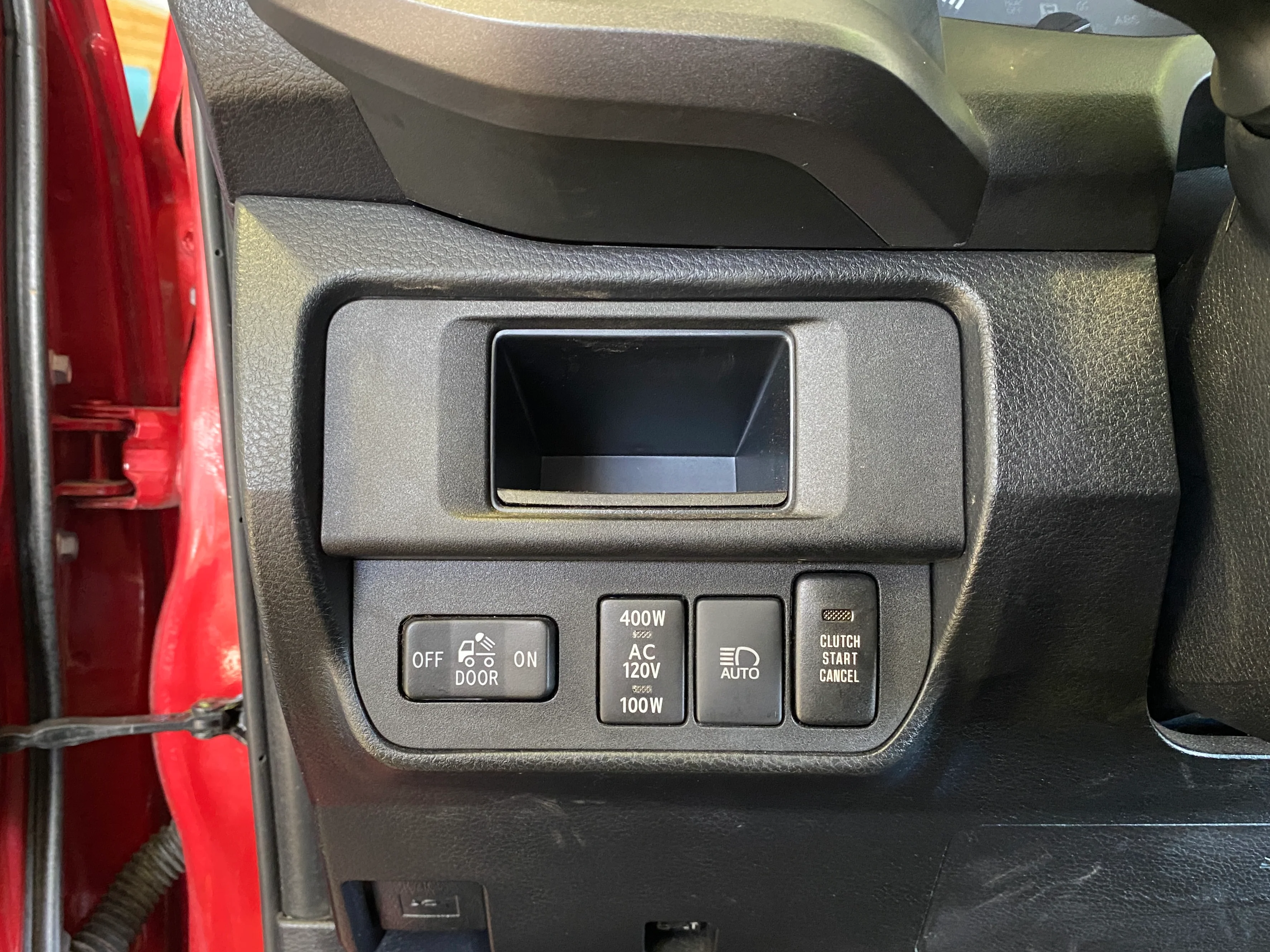 2018 Toyota Tacoma TRD Sport Double Cab 6-speed Manual - Image 27