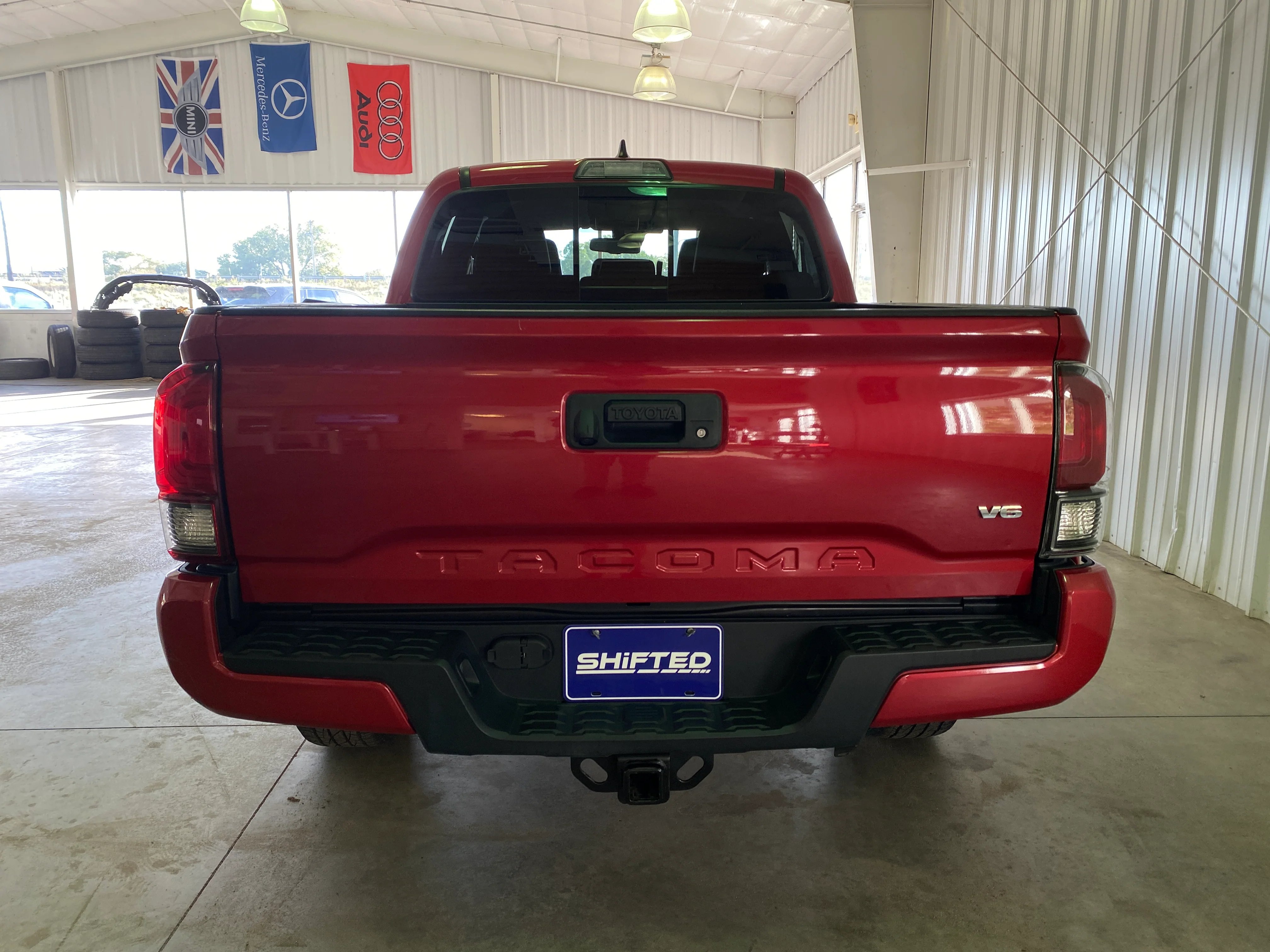 2018 Toyota Tacoma TRD Sport Double Cab 6-speed Manual - Image 4
