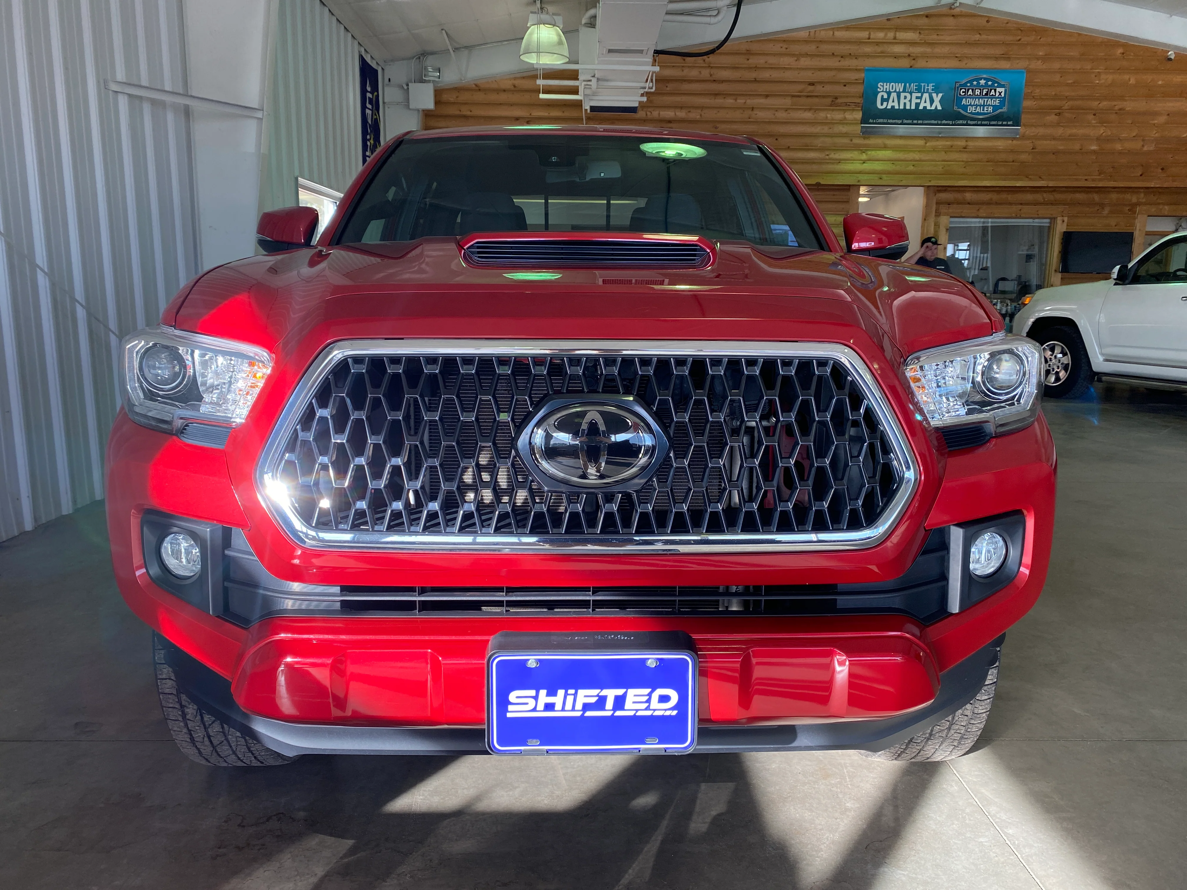 2018 Toyota Tacoma TRD Sport Double Cab 6-speed Manual - Image 7