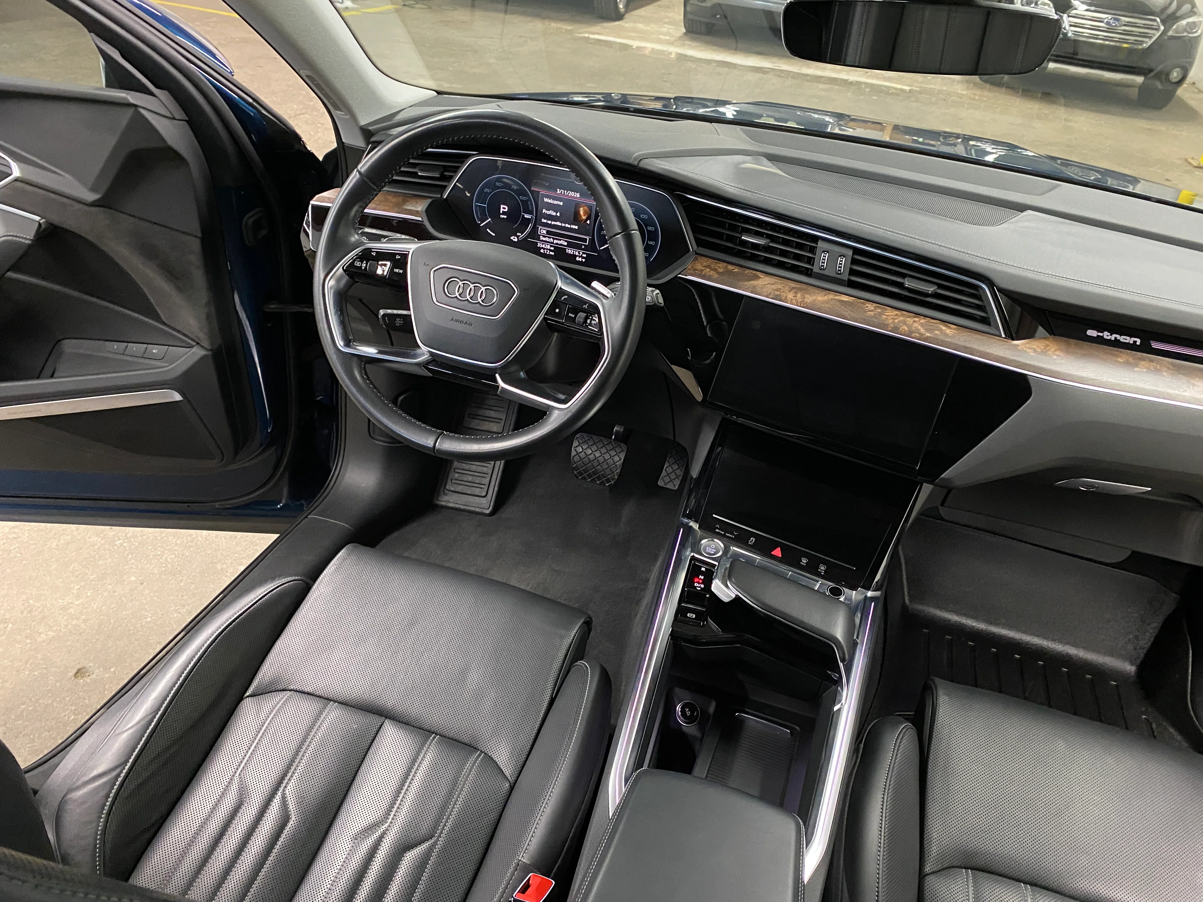 2019 Audi e-tron Prestige - Image 19