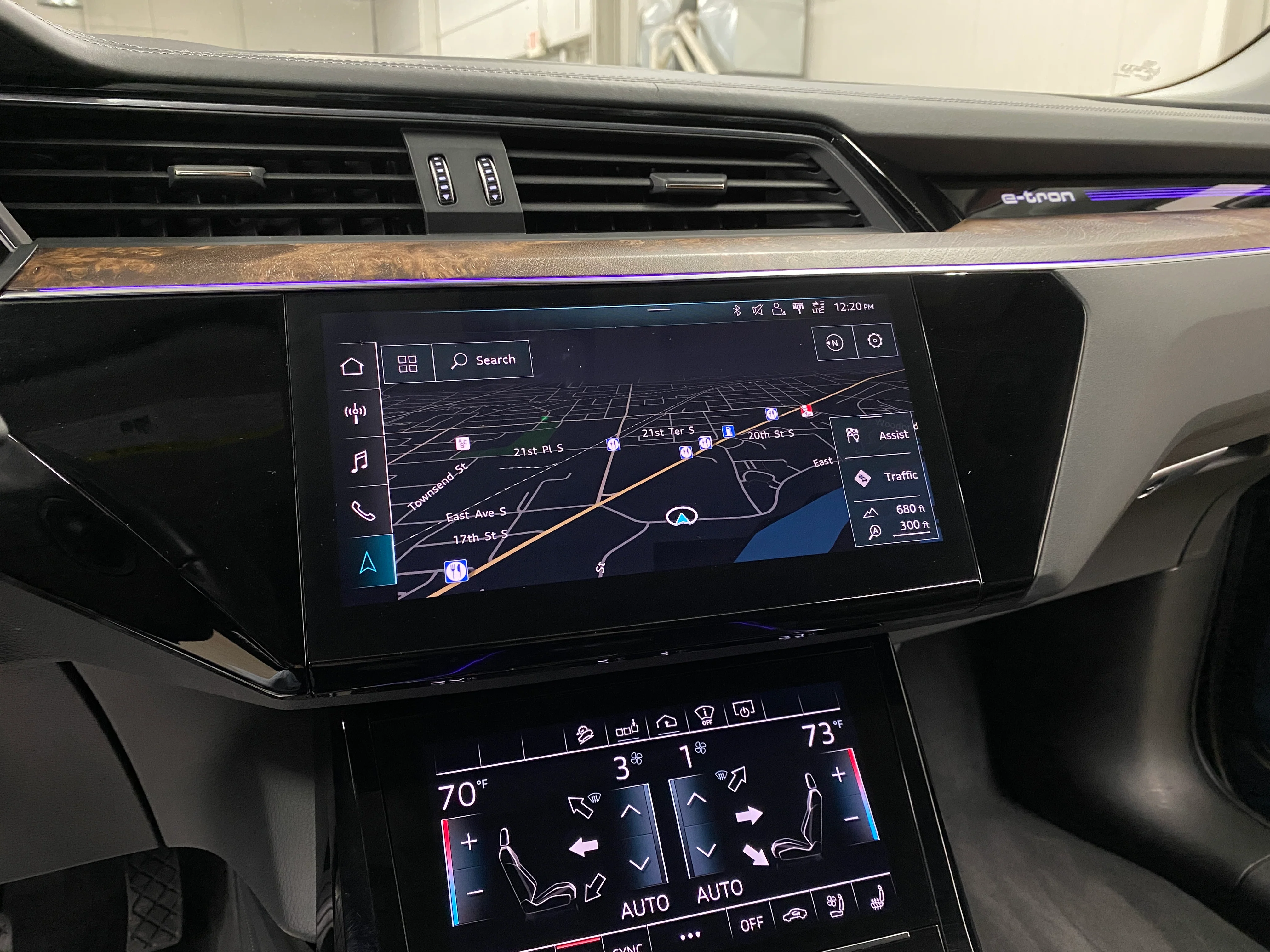 2019 Audi e-tron Prestige - Image 26