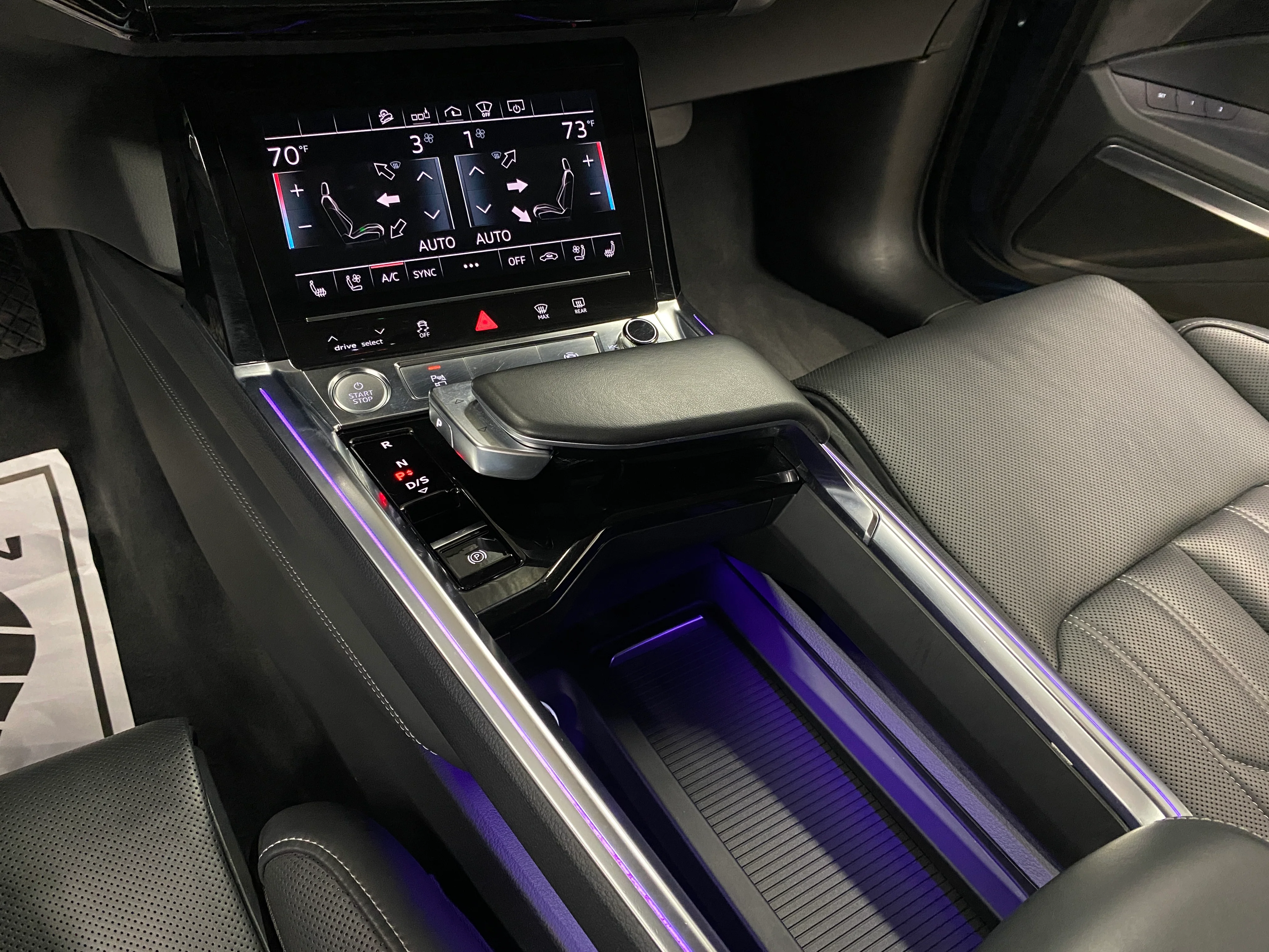2019 Audi e-tron Prestige - Image 30