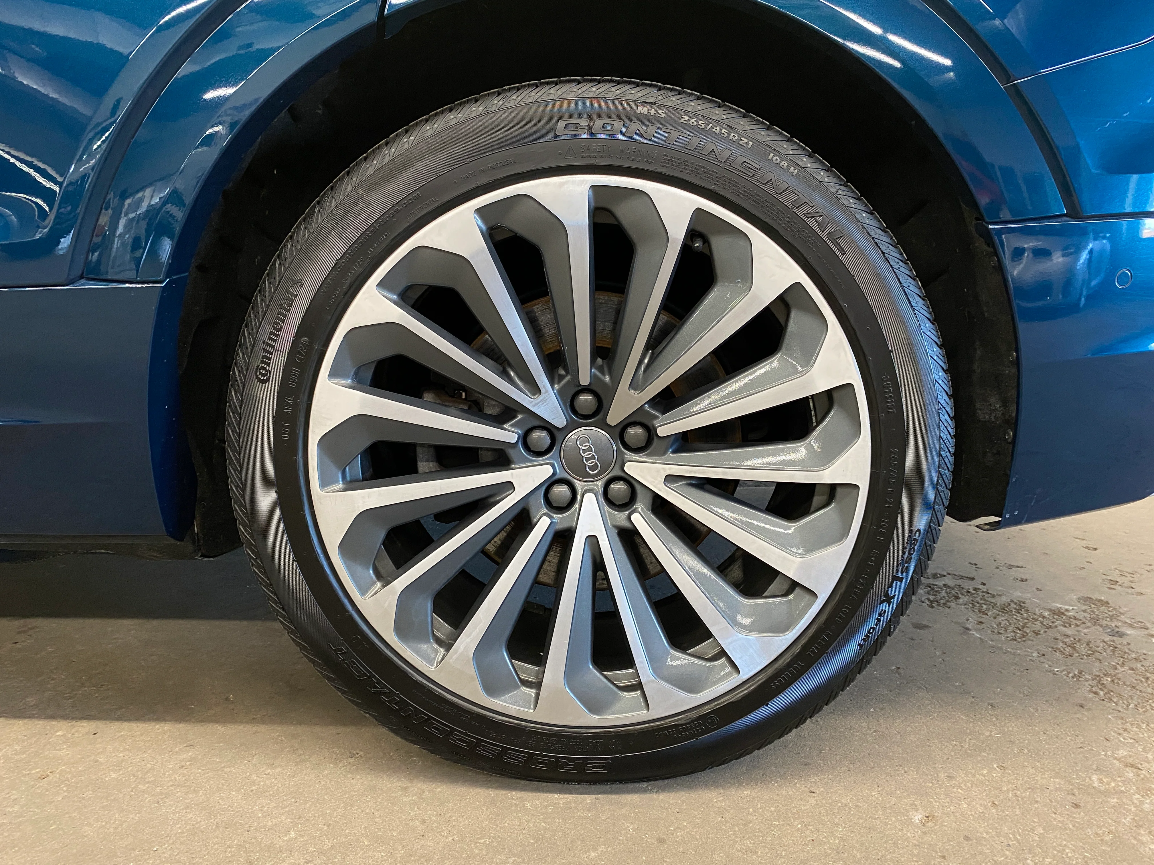 2019 Audi e-tron Prestige - Image 34