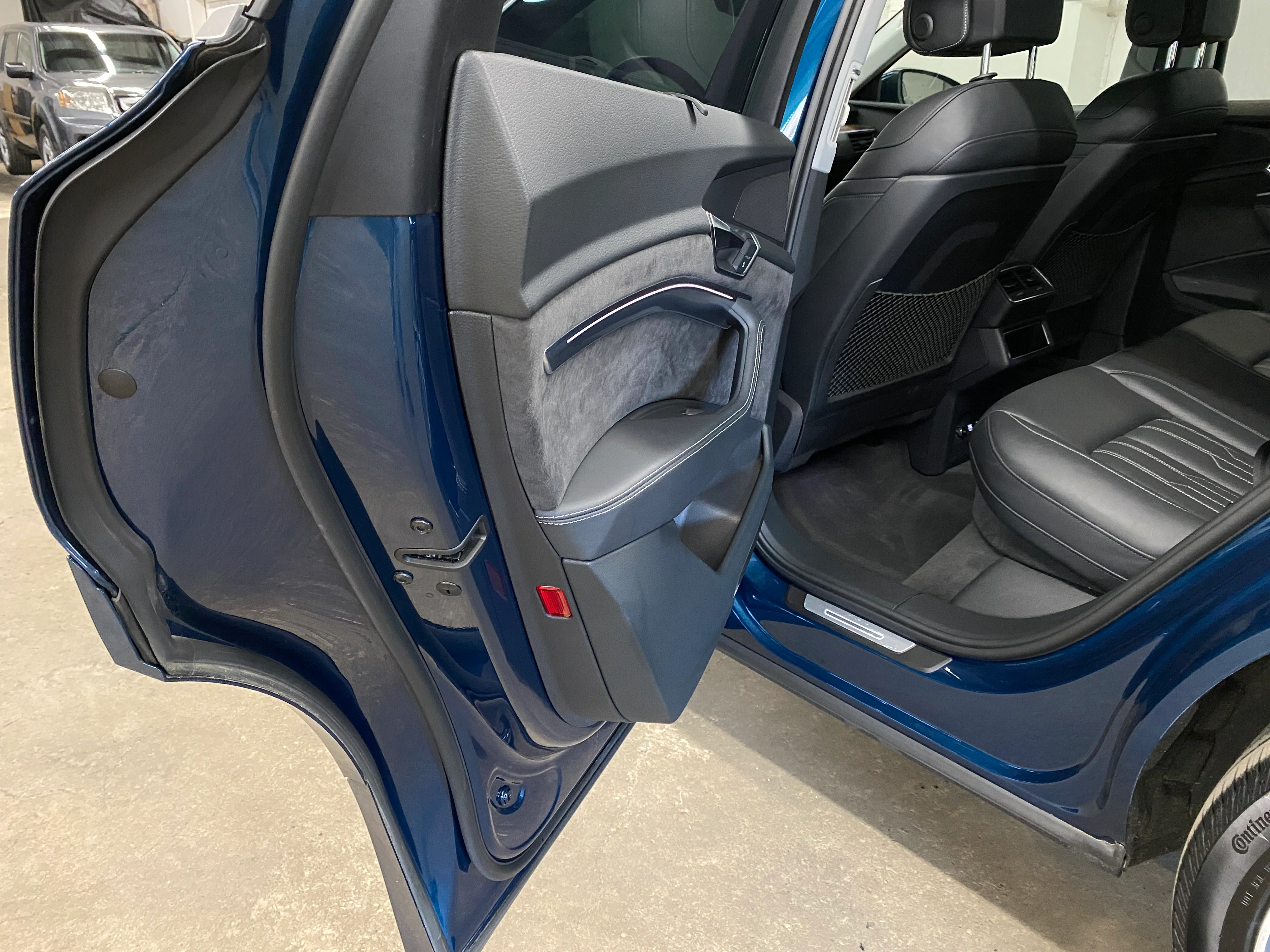 2019 Audi e-tron Prestige - Image 44