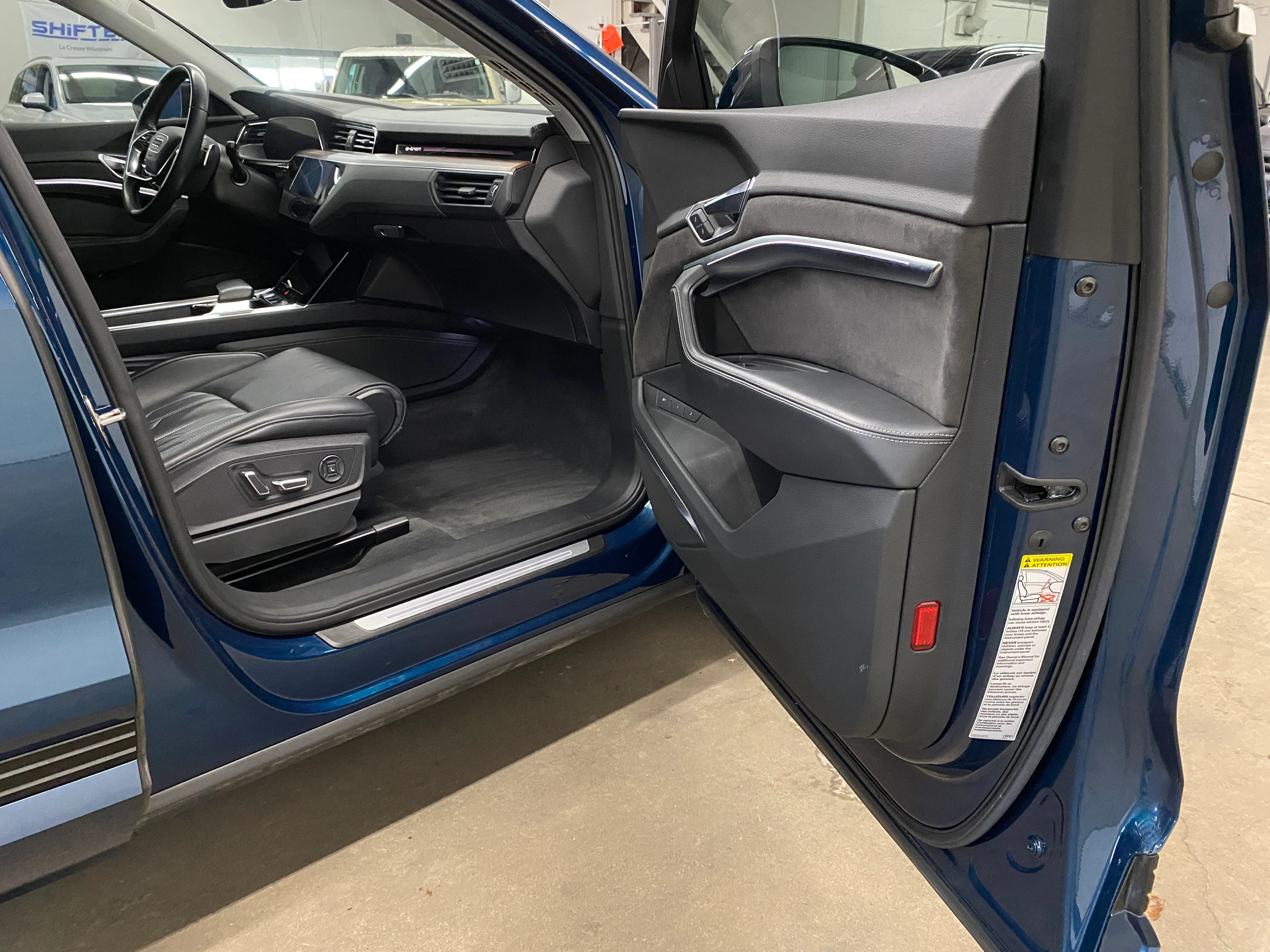 2019 Audi e-tron Prestige - Image 54