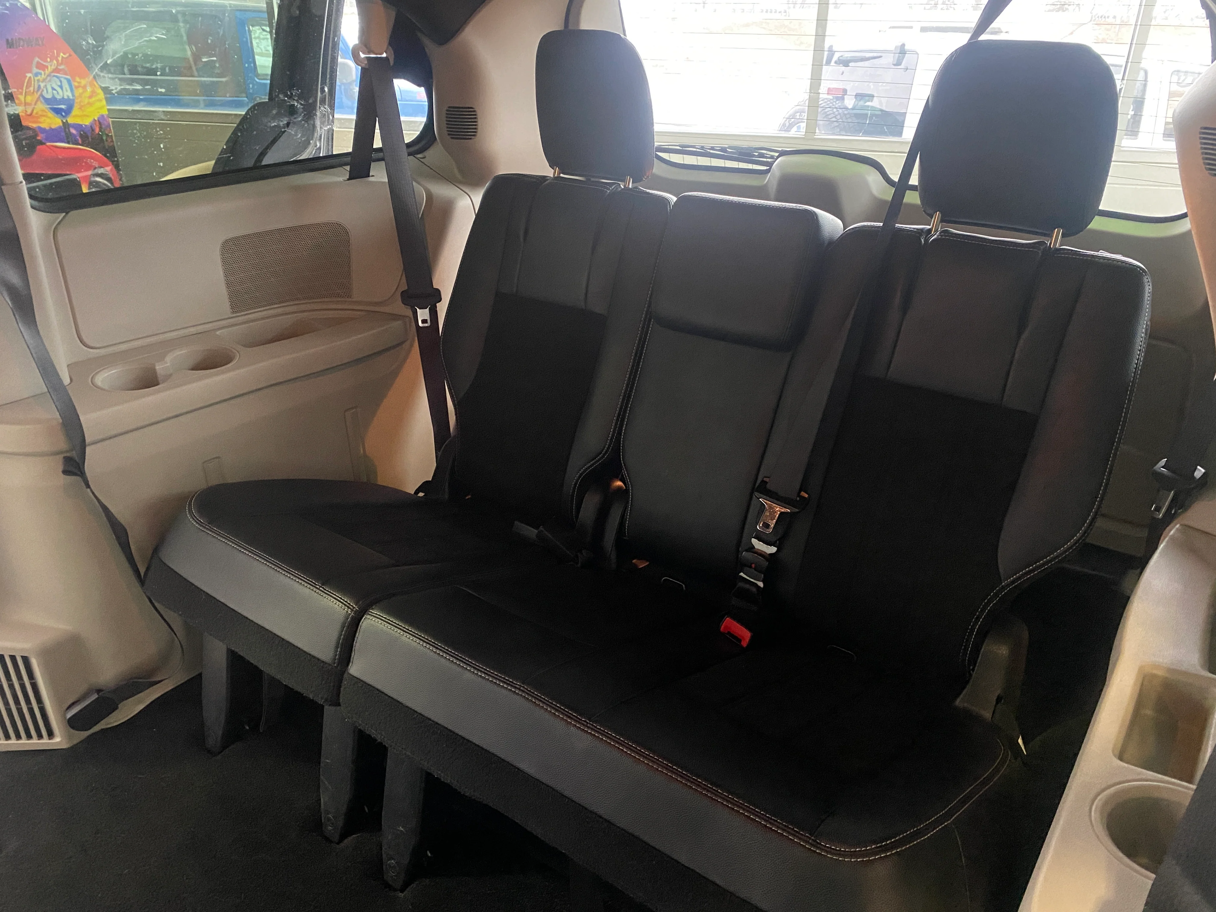 2019 Dodge Grand Caravan SXT - Image 12