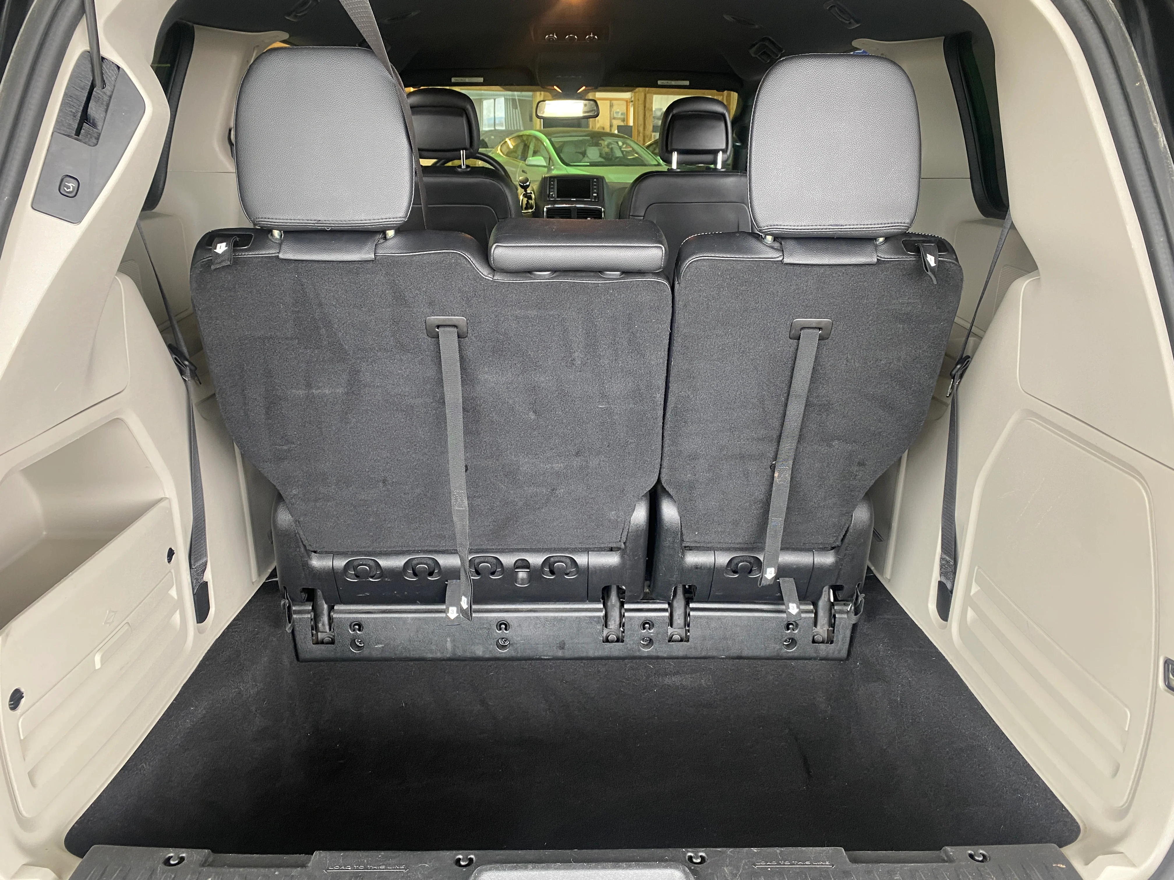 2019 Dodge Grand Caravan SXT - Image 13