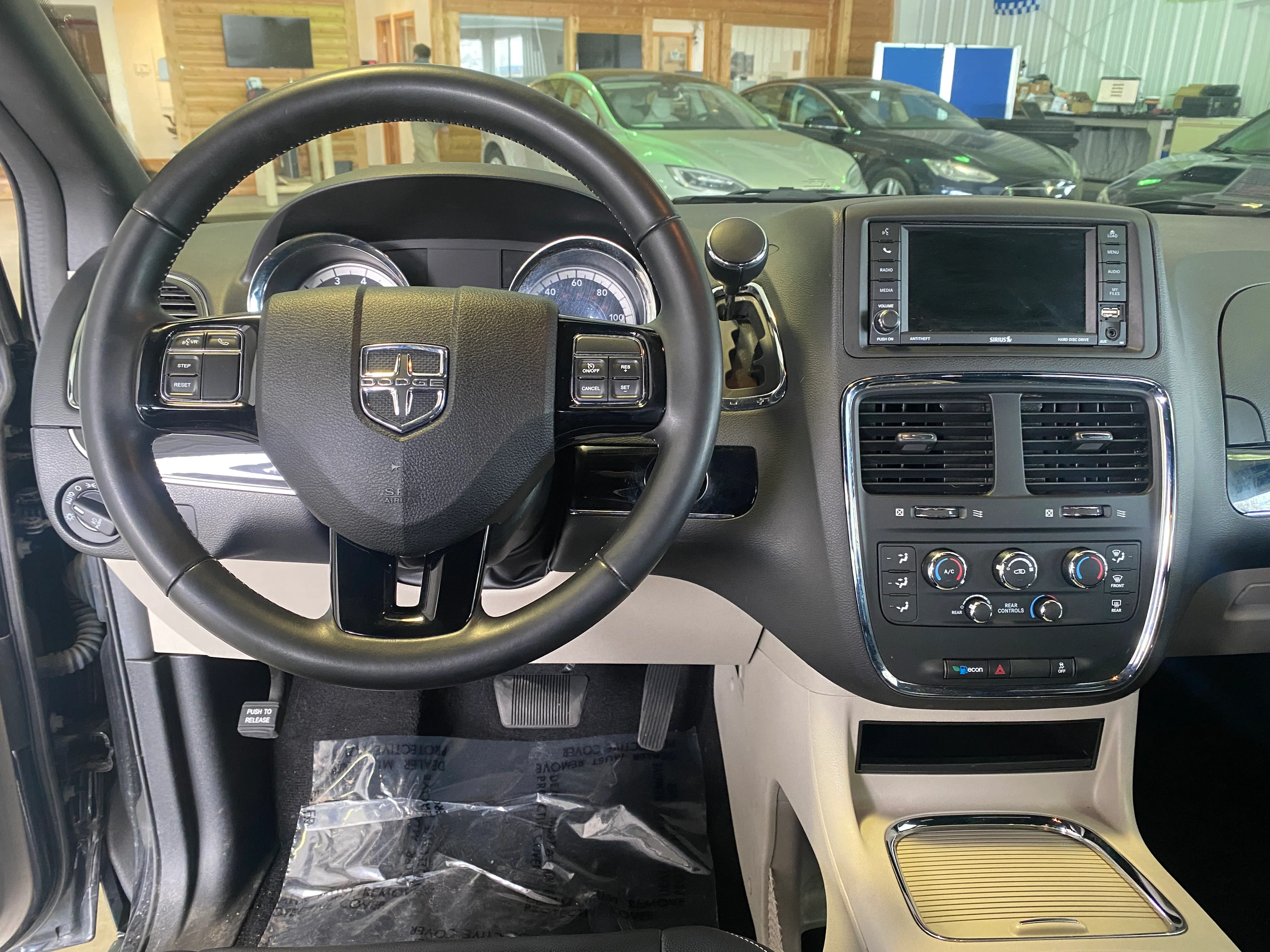 2019 Dodge Grand Caravan SXT - Image 21