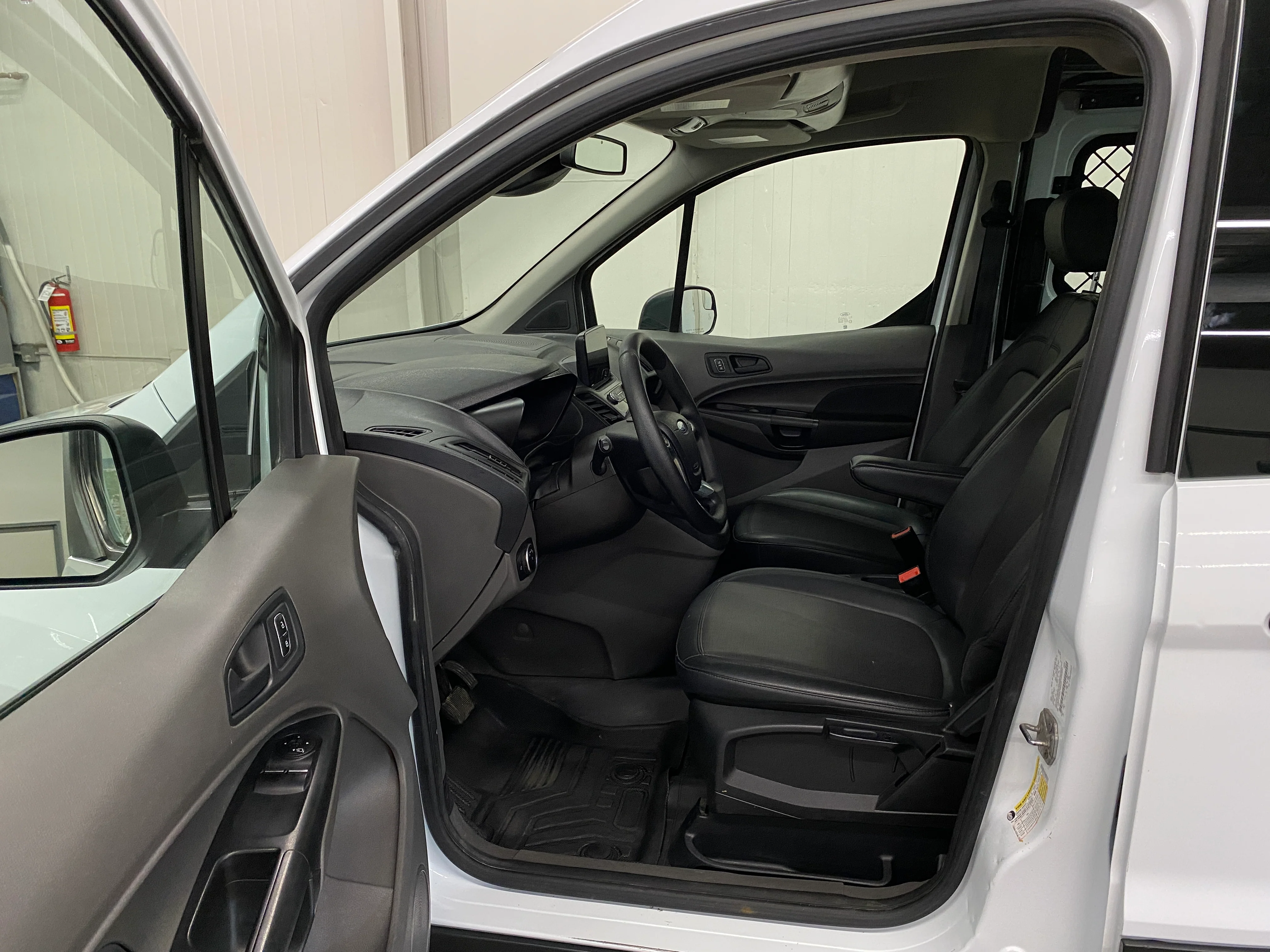 2020 Ford Transit Connect XL - Image 10