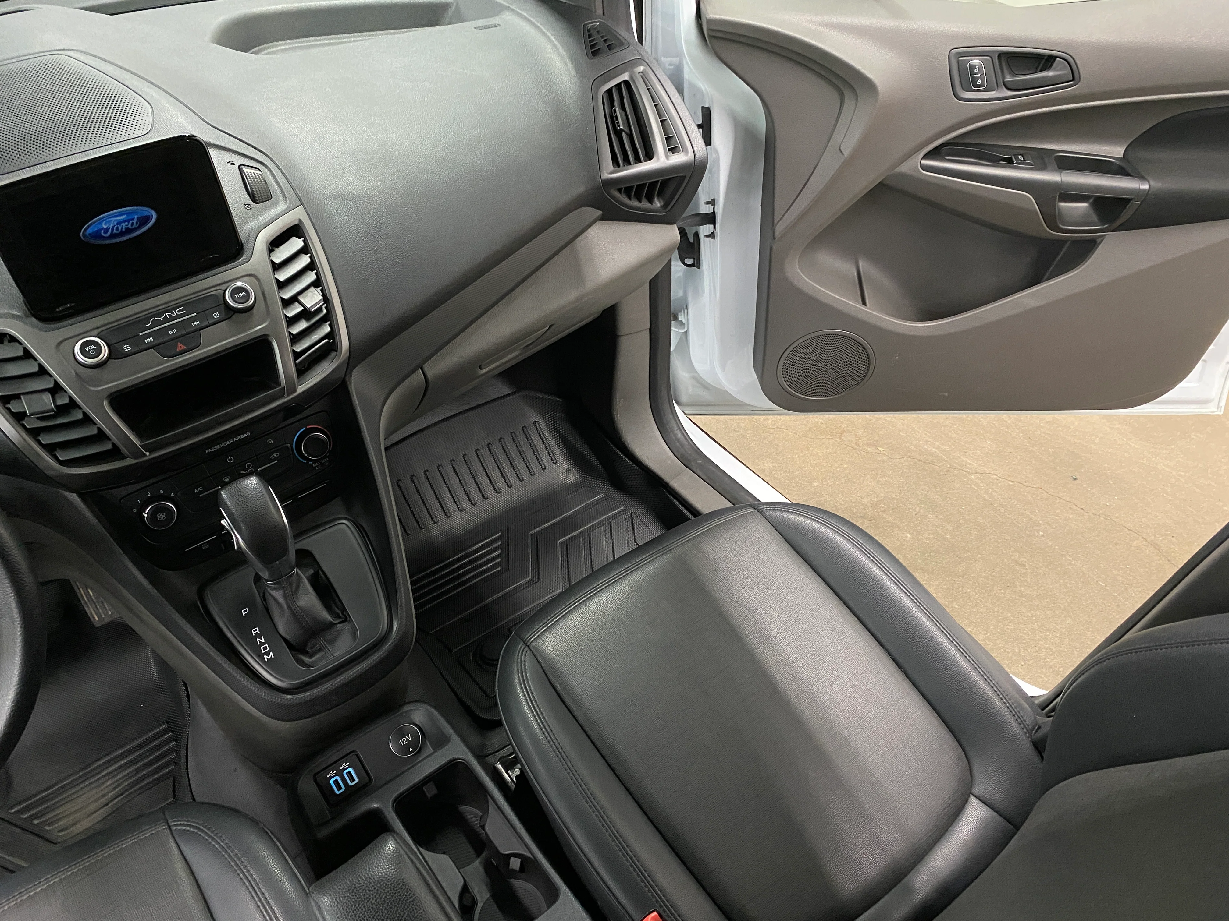 2020 Ford Transit Connect XL - Image 18