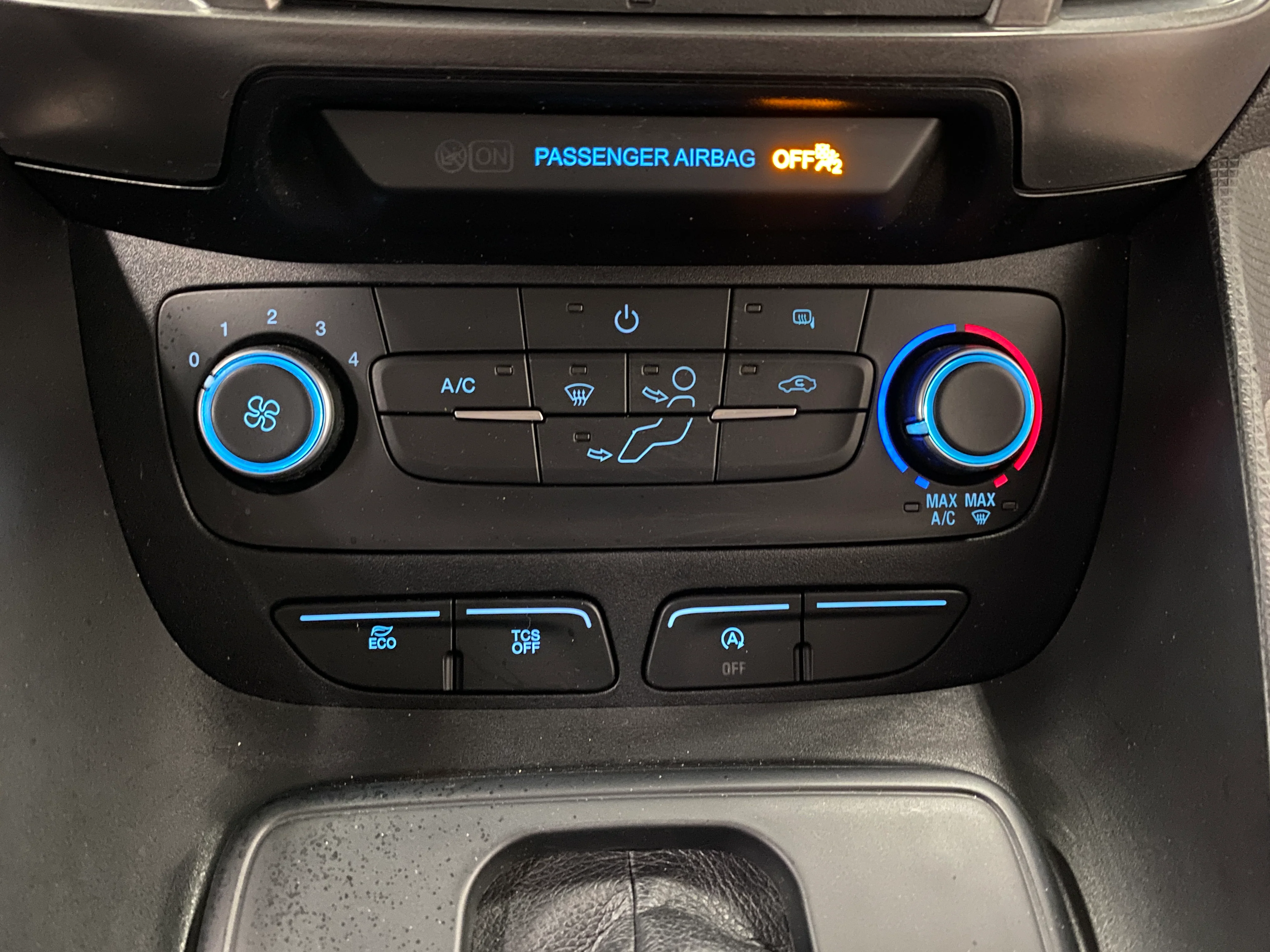 2020 Ford Transit Connect XL - Image 23