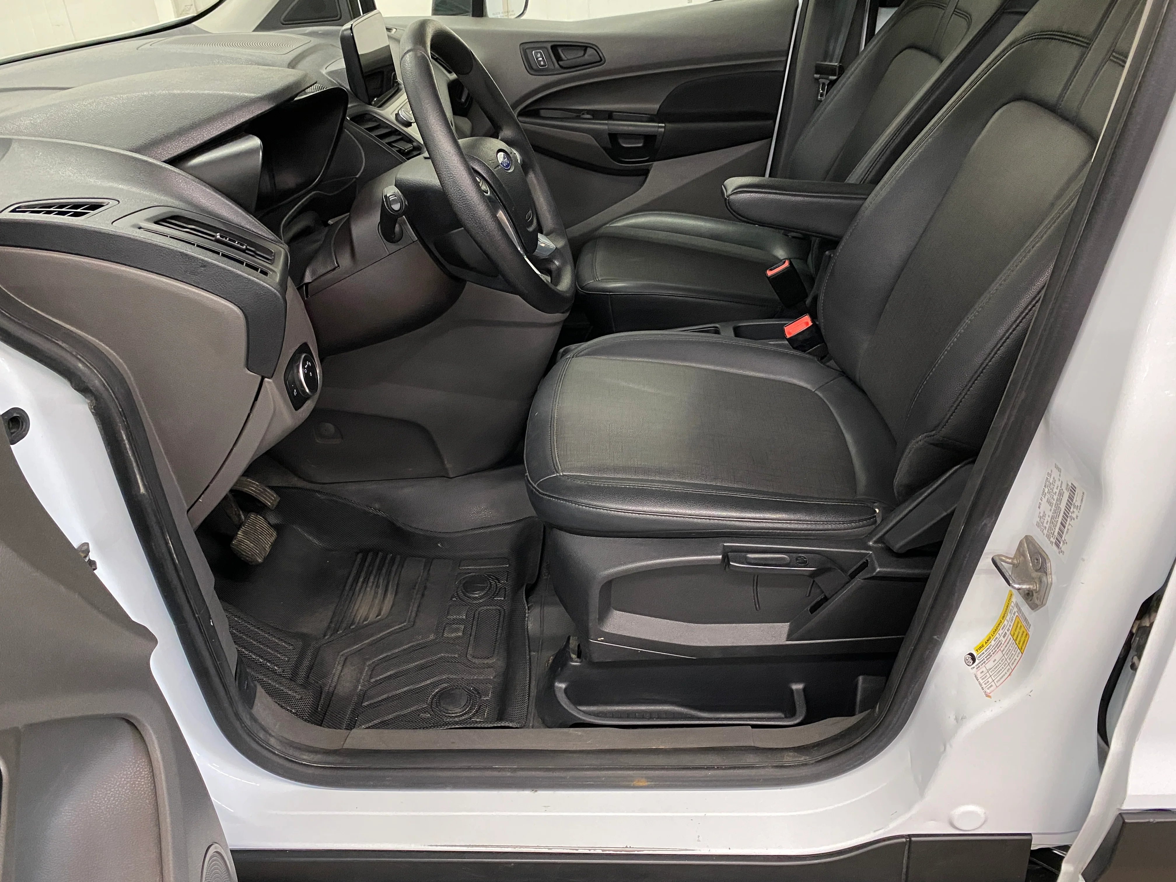 2020 Ford Transit Connect XL - Image 36