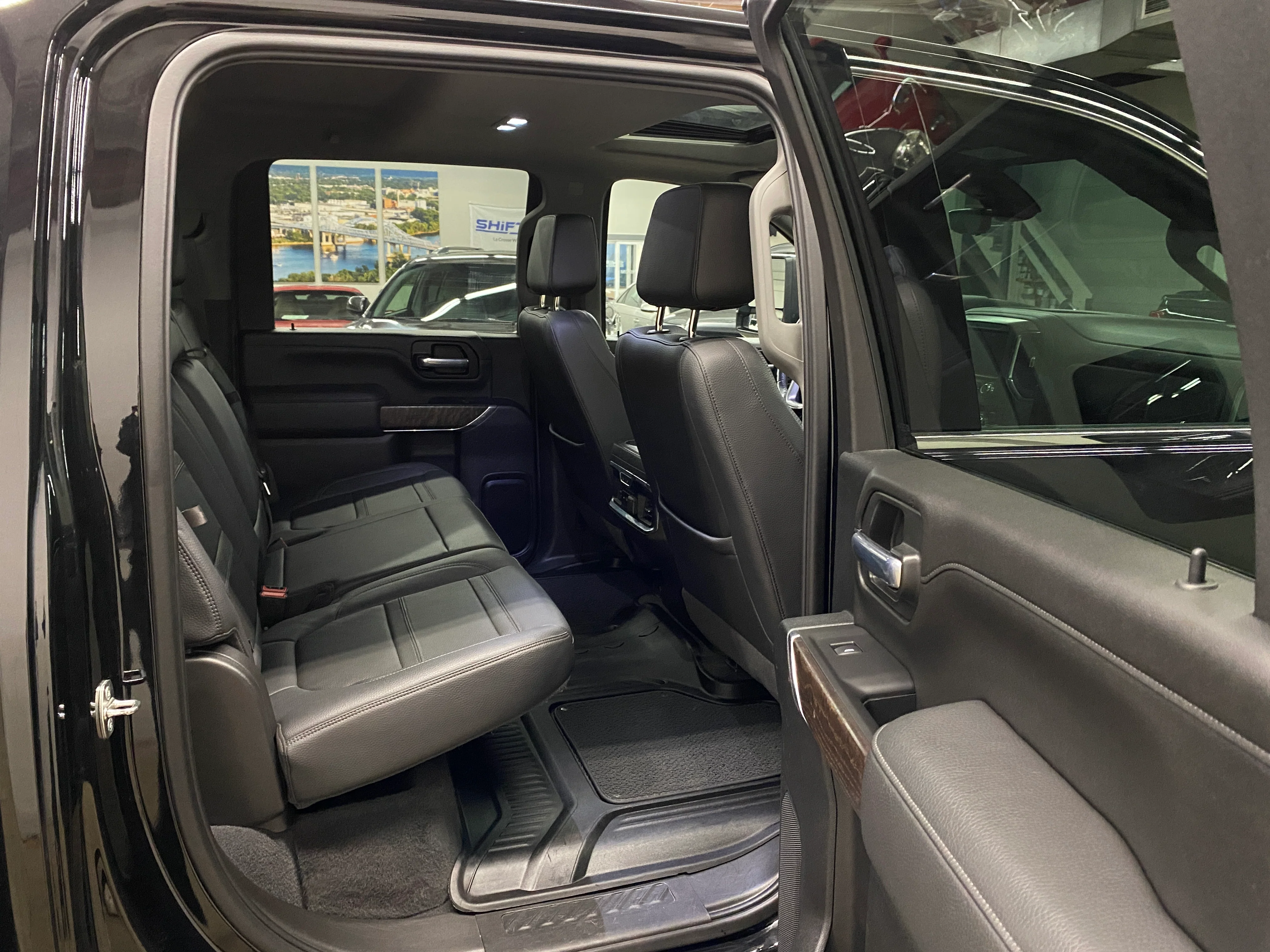 2021 GMC Sierra Denali 3500 - Image 17