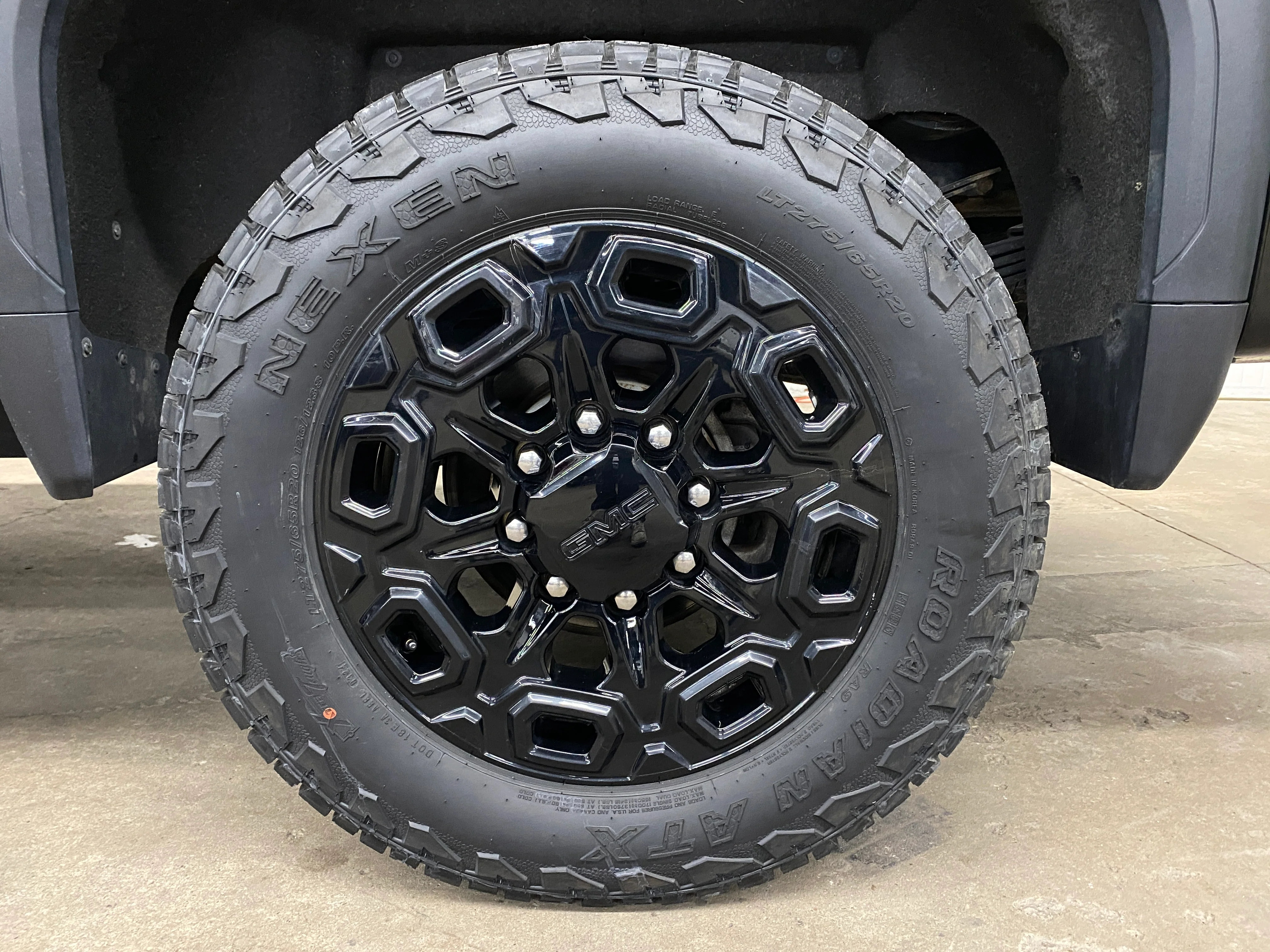 2021 GMC Sierra Denali 3500 - Image 30