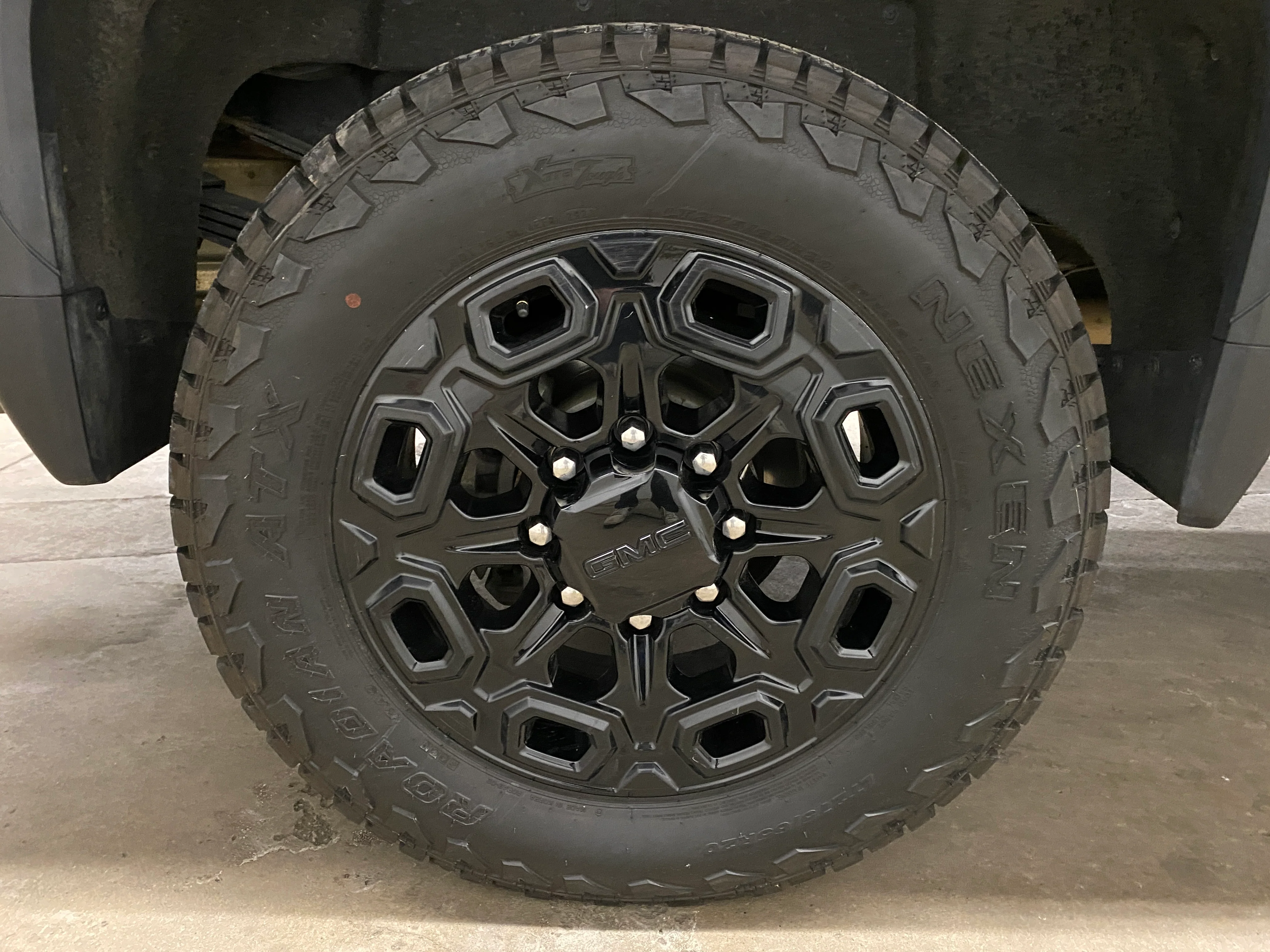 2021 GMC Sierra Denali 3500 - Image 32