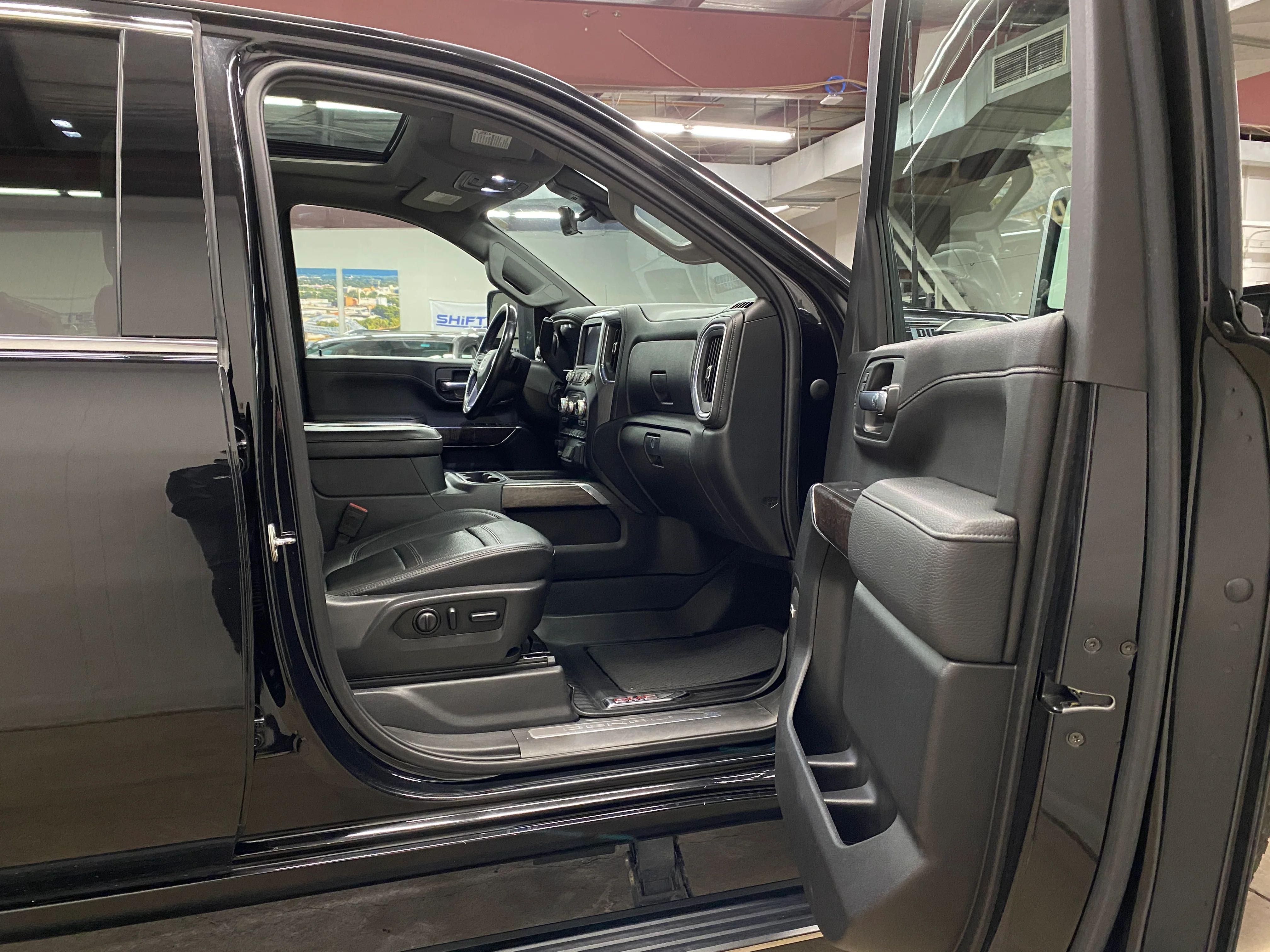 2021 GMC Sierra Denali 3500 - Image 44