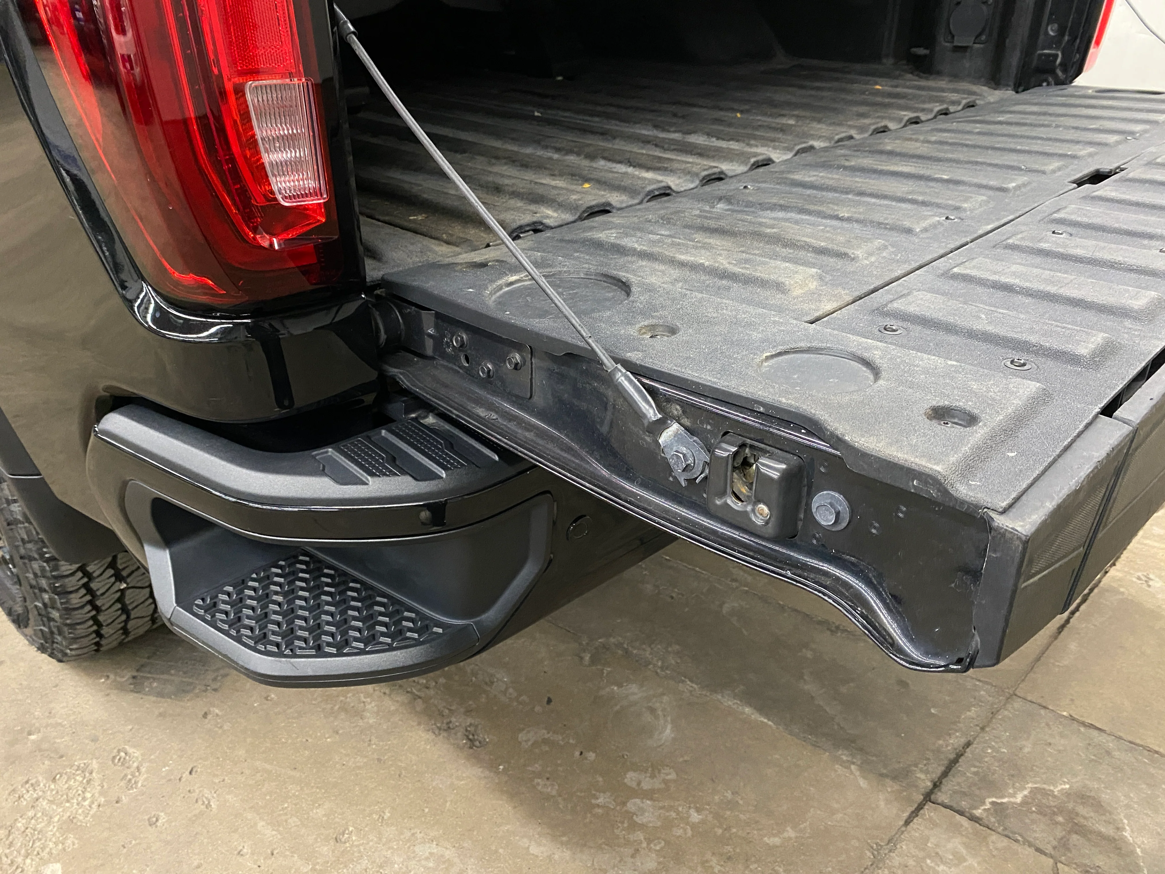 2021 GMC Sierra Denali 3500 - Image 52